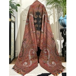 chale-long-cachemire-laine-mode-ancienne-epoque-19eme-franges-arlequinees-crinoline-antiquite-brocante-costume-linge-ancien.JPG
