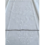 linge-ancien-haut-de-drap-ancien-en-lin-brode-main-broderie-blanche-point-plumetis-monogramme-d-m-antiquite-brocante-compagne-chic