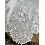 linge-ancien-mouchoir-de-mariage-en-linon-bordure-festonnee-couronne-comte-trousseau-antiquite-brocante
