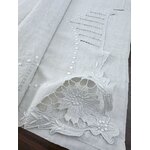 Linge ancien broderie Richelieu trousseau 19e siècle Antiquité