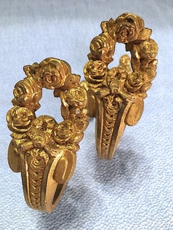 Paire d'anciennes embrasses en bronze Doré Métal - Vendu