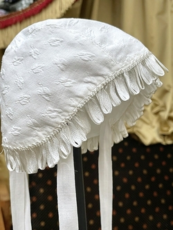 Ancien Bonnet BB En Dentelle Au Crochet - Pour Grande Poupée Celluloïd - Années 40/50