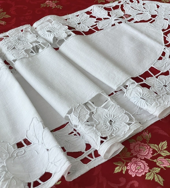 Linge ancien et mercerie ancienne - Les napperons