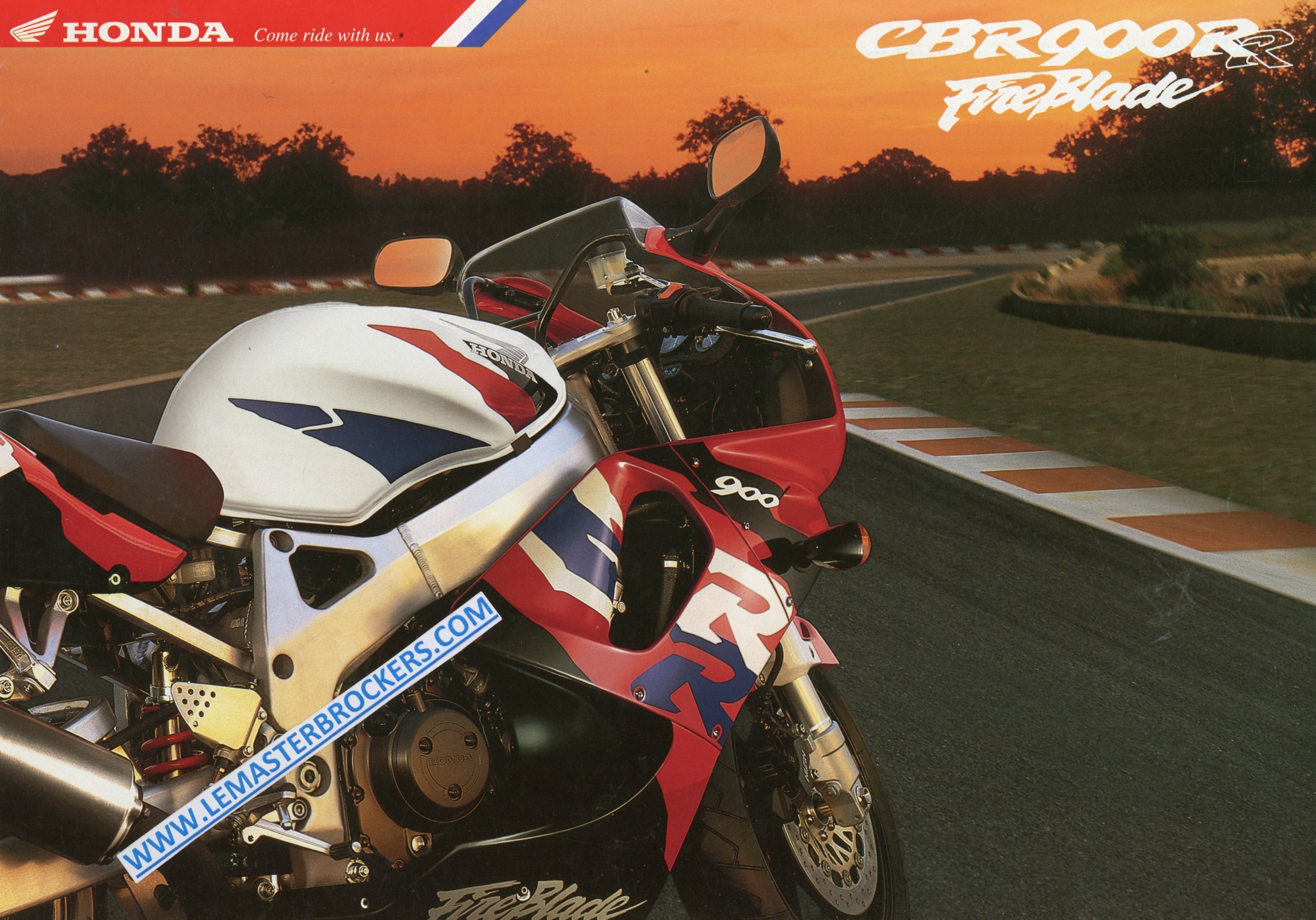 BROCHURE-MOTO-HONDA-CBR-CBR900RR-FIREBLADE-LEMASTERBROCKERS-1996