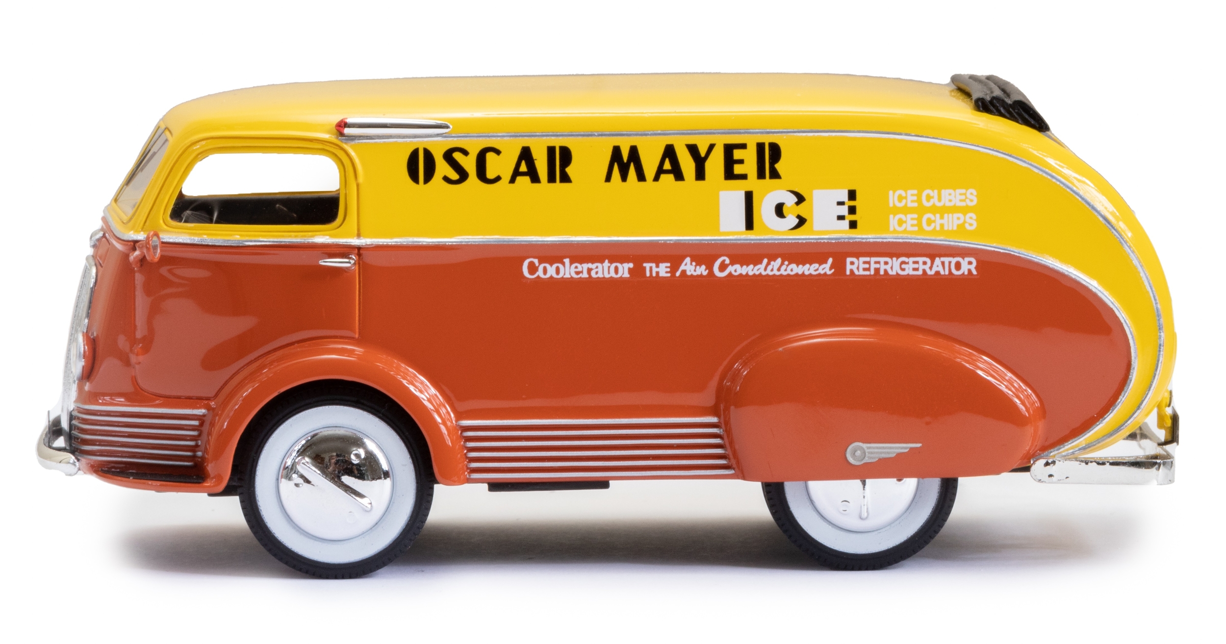 1938 International D-300 Oscar Meyer van open 7