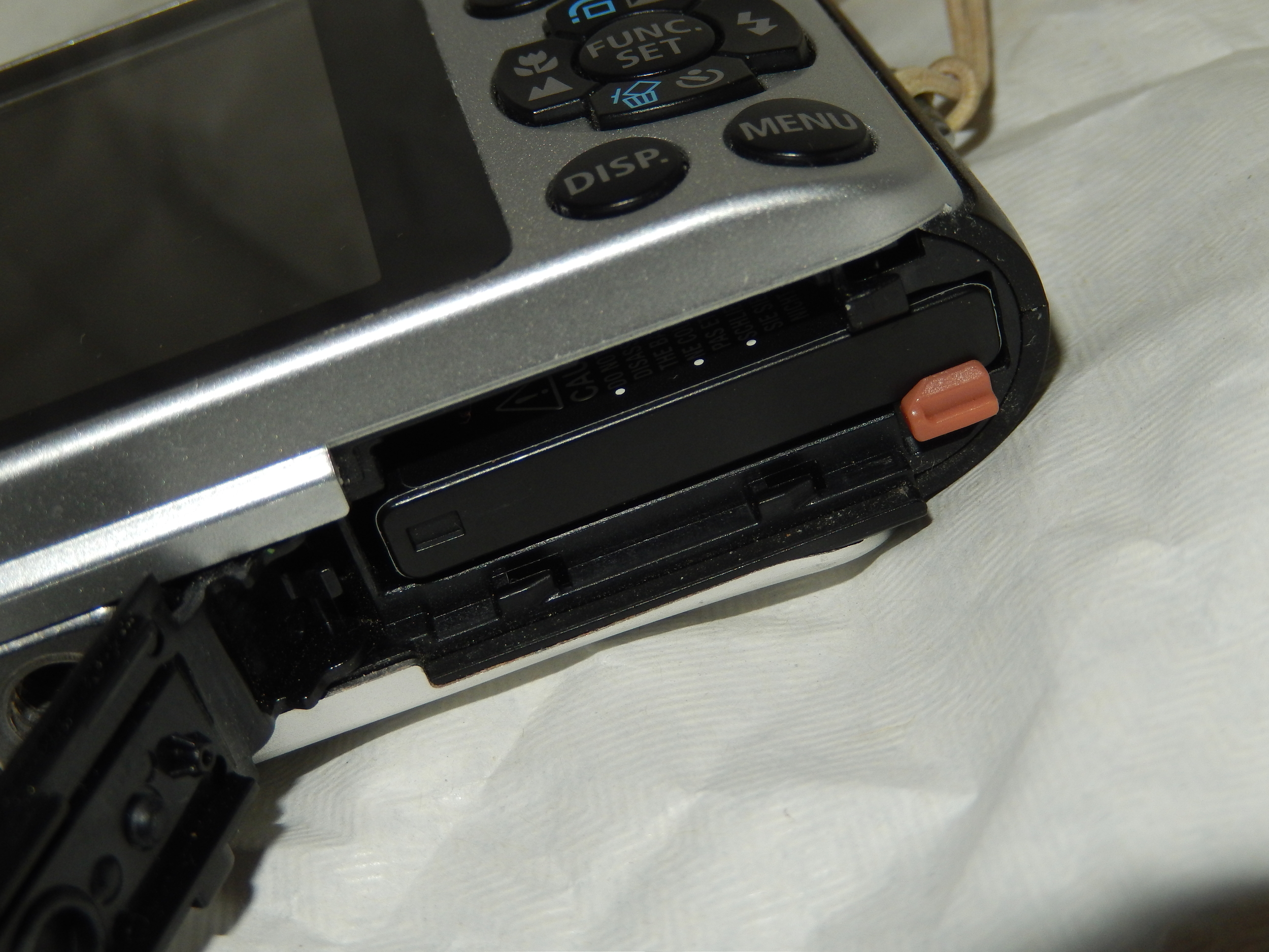 CANON-POWERSHOT-A3000IS-10MP