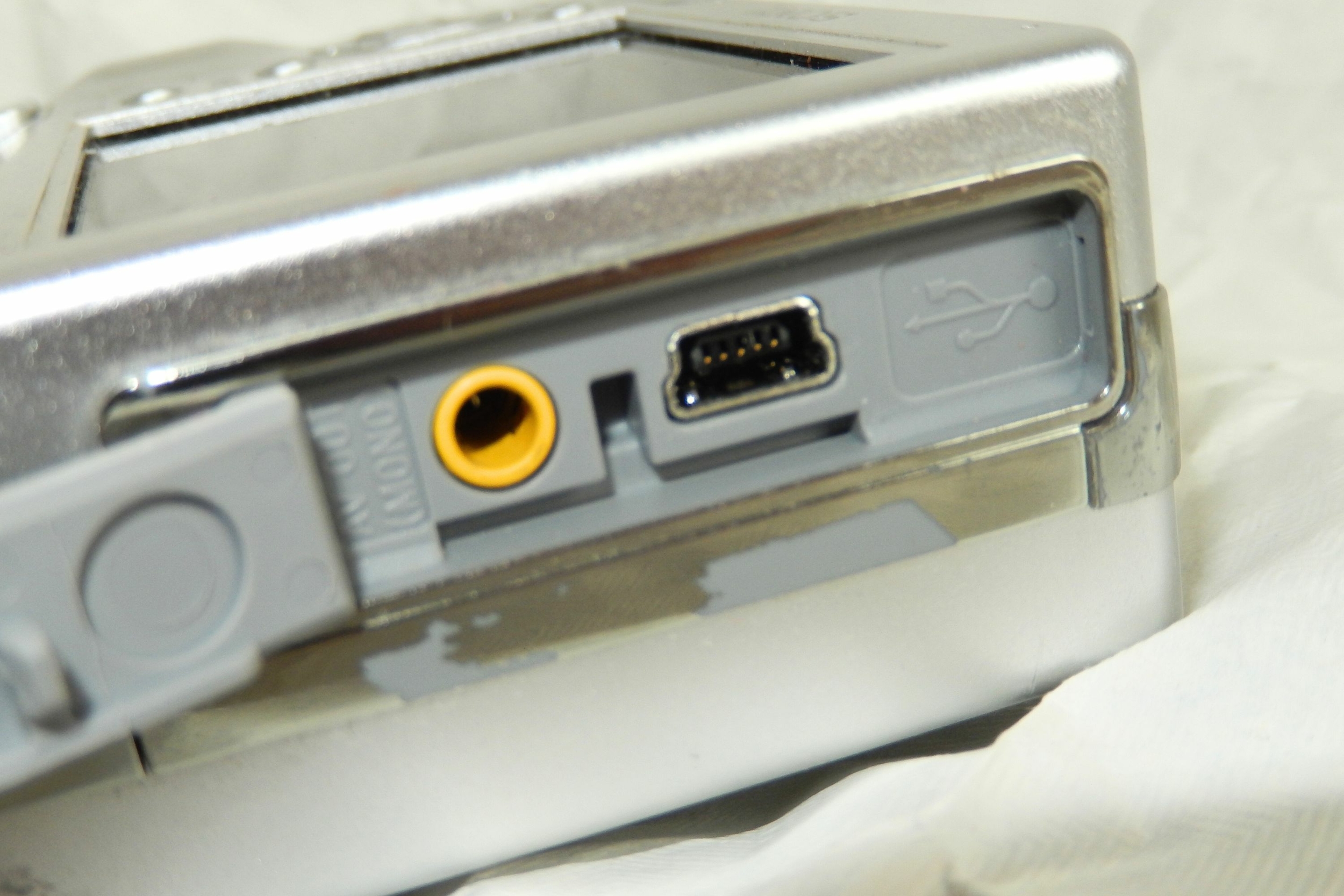 SONY CYBER-SHOT DSC-W7 appareil photo numérique vintage
