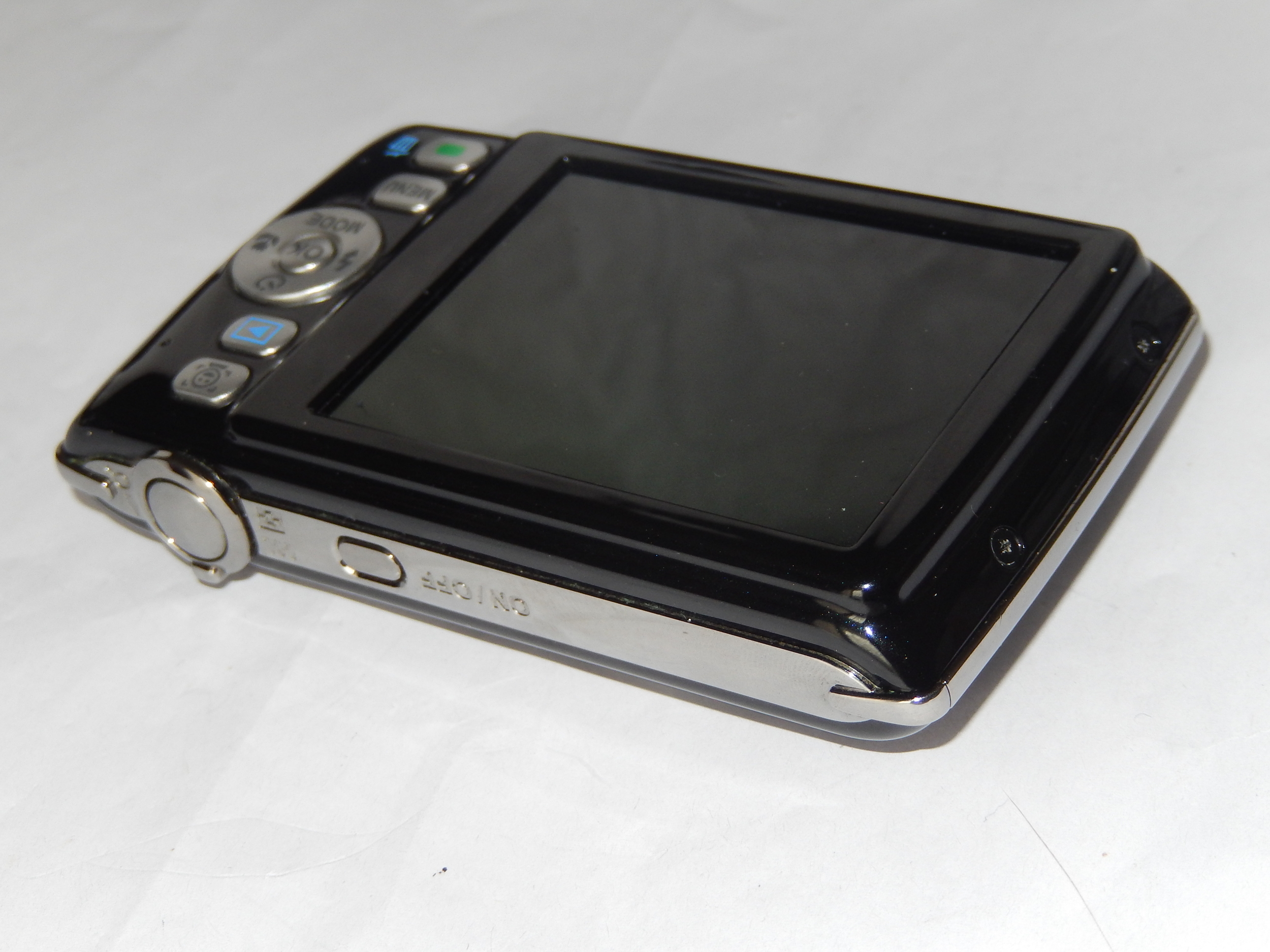 PENTAX Optio P80 グリーン 1200万画素 Optio P80｜コンパクトデジタルカメラ | RICOH IMAGING