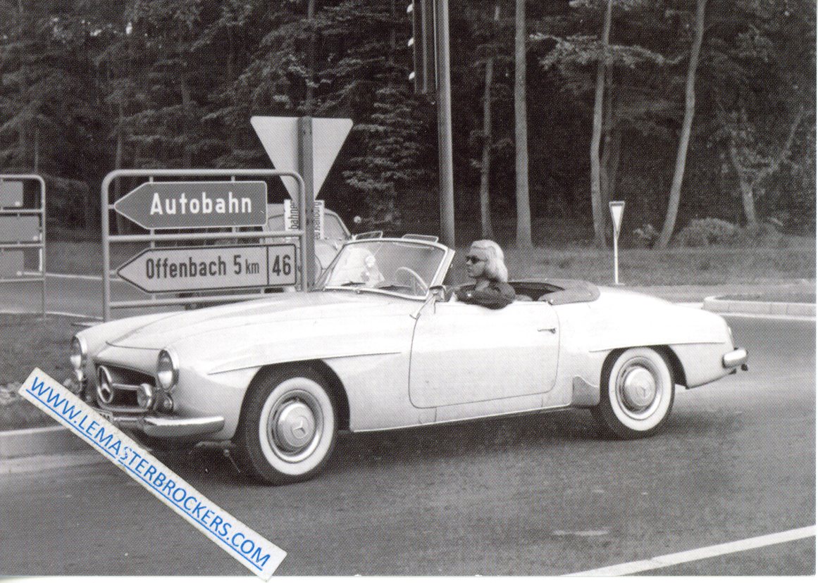 MERCEDES-BENZ 300SL ROADSTER carte postale collection