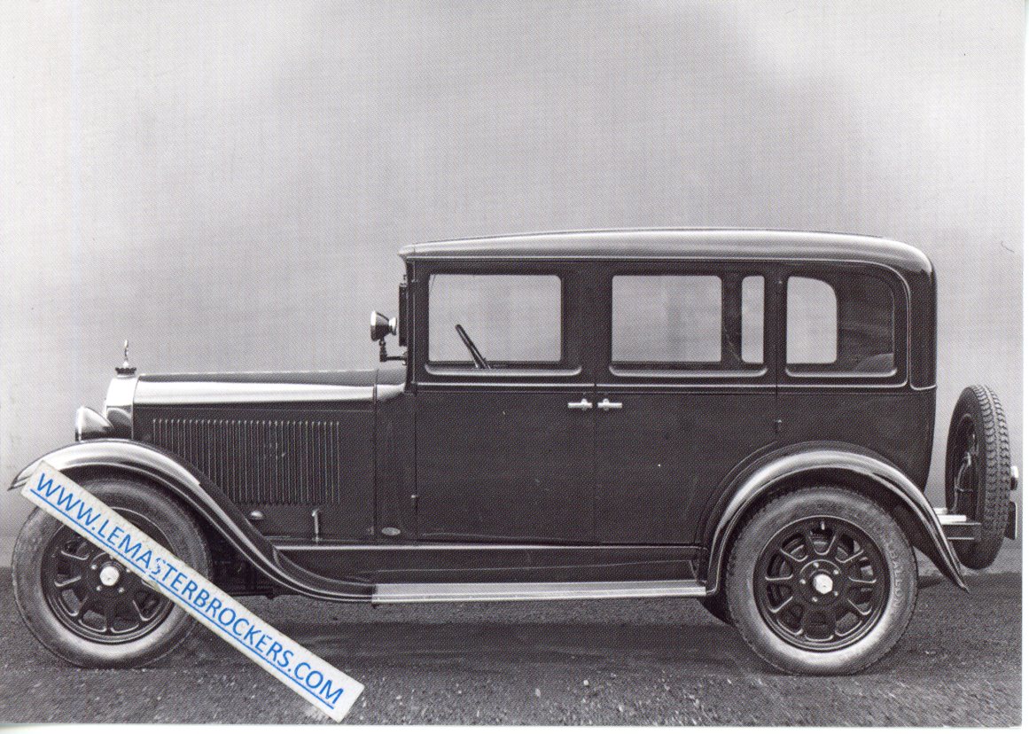 MERCEDES-BENZ 260 STUTTGART 128