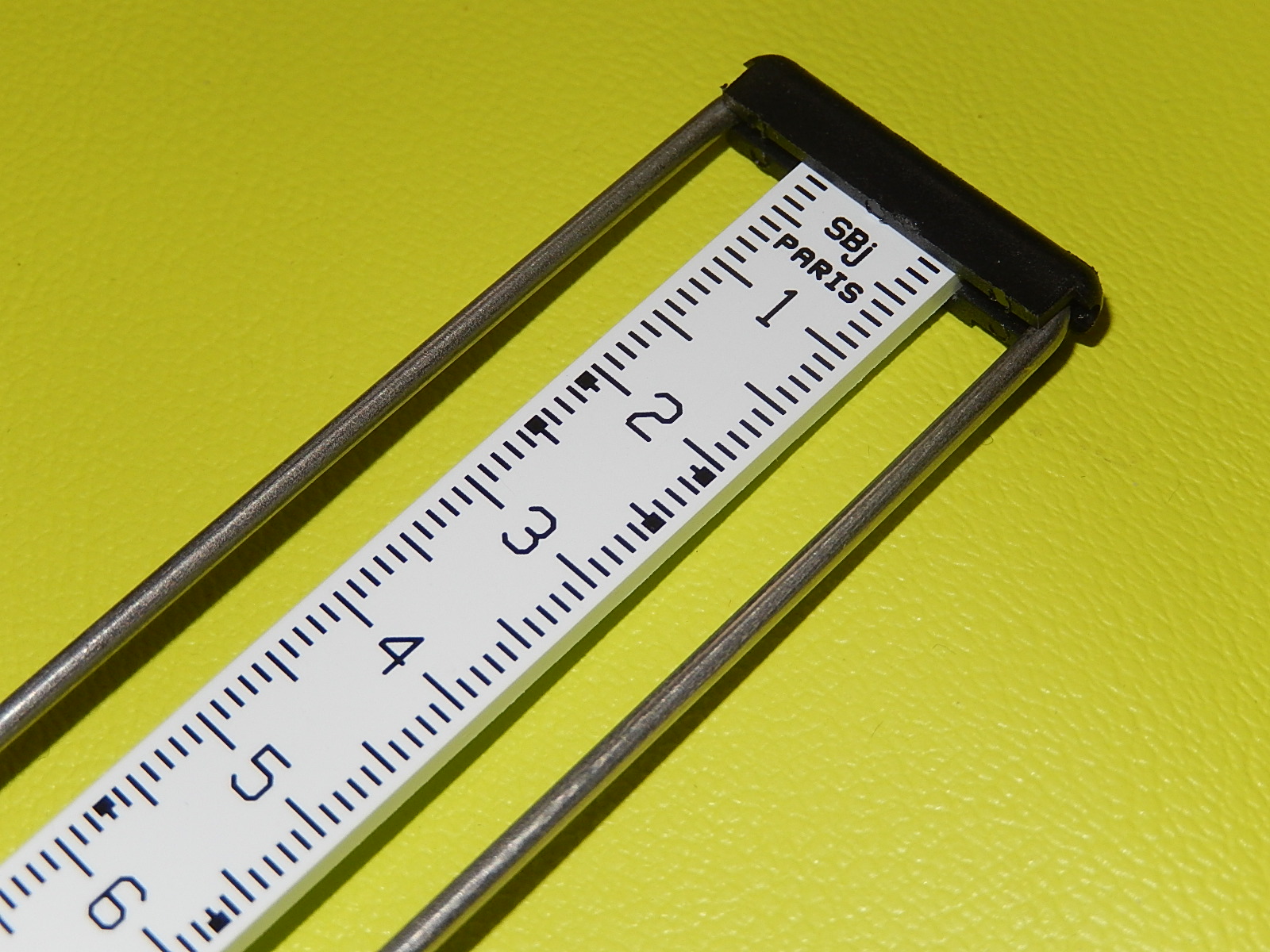 ANTENNE LECHER AVEC MASSE ISOLANT