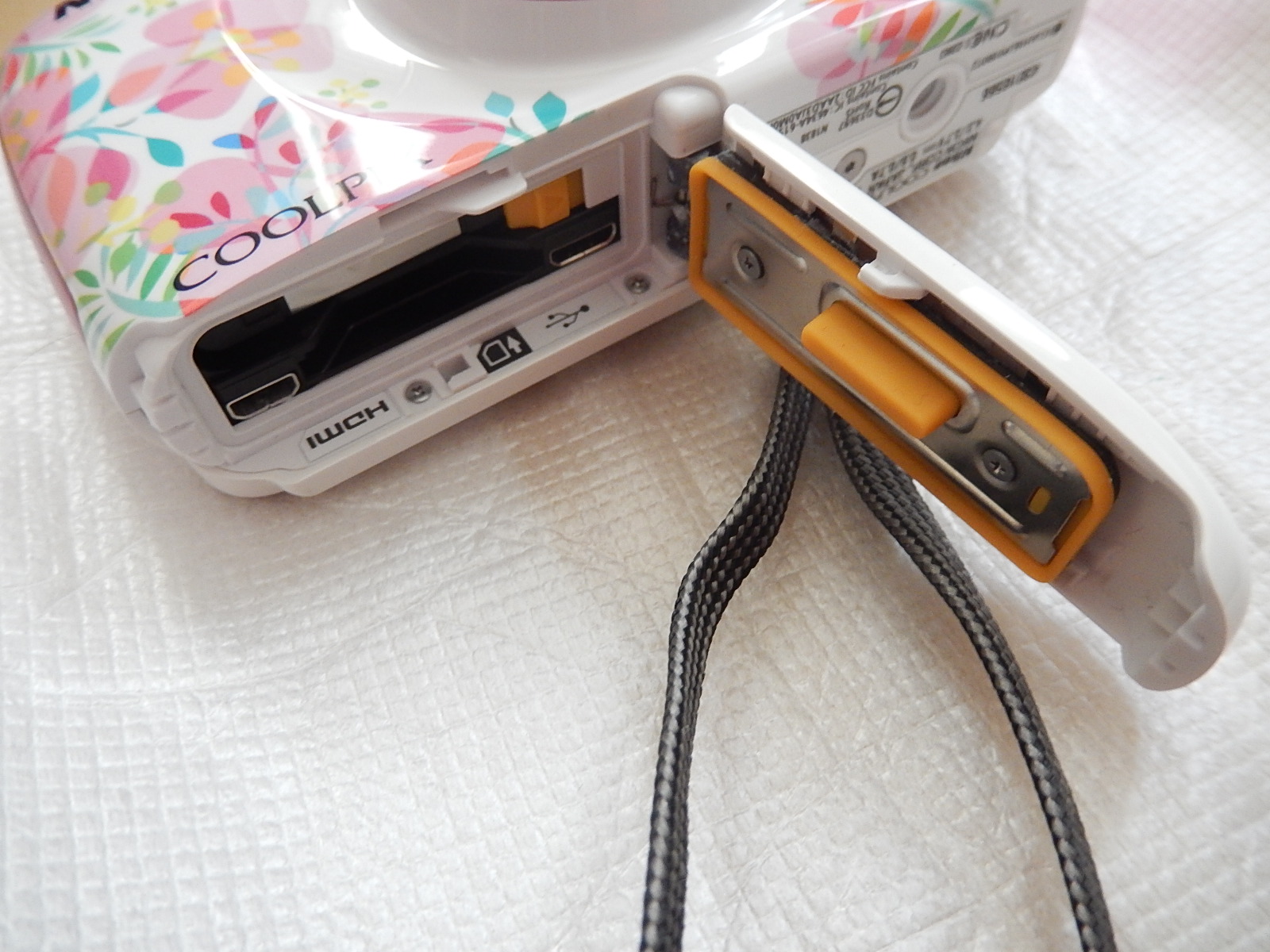 NIKON COOLPIX W150 FLOWER HOLIDAY KIT DIGITAL CAMERA W150FL
