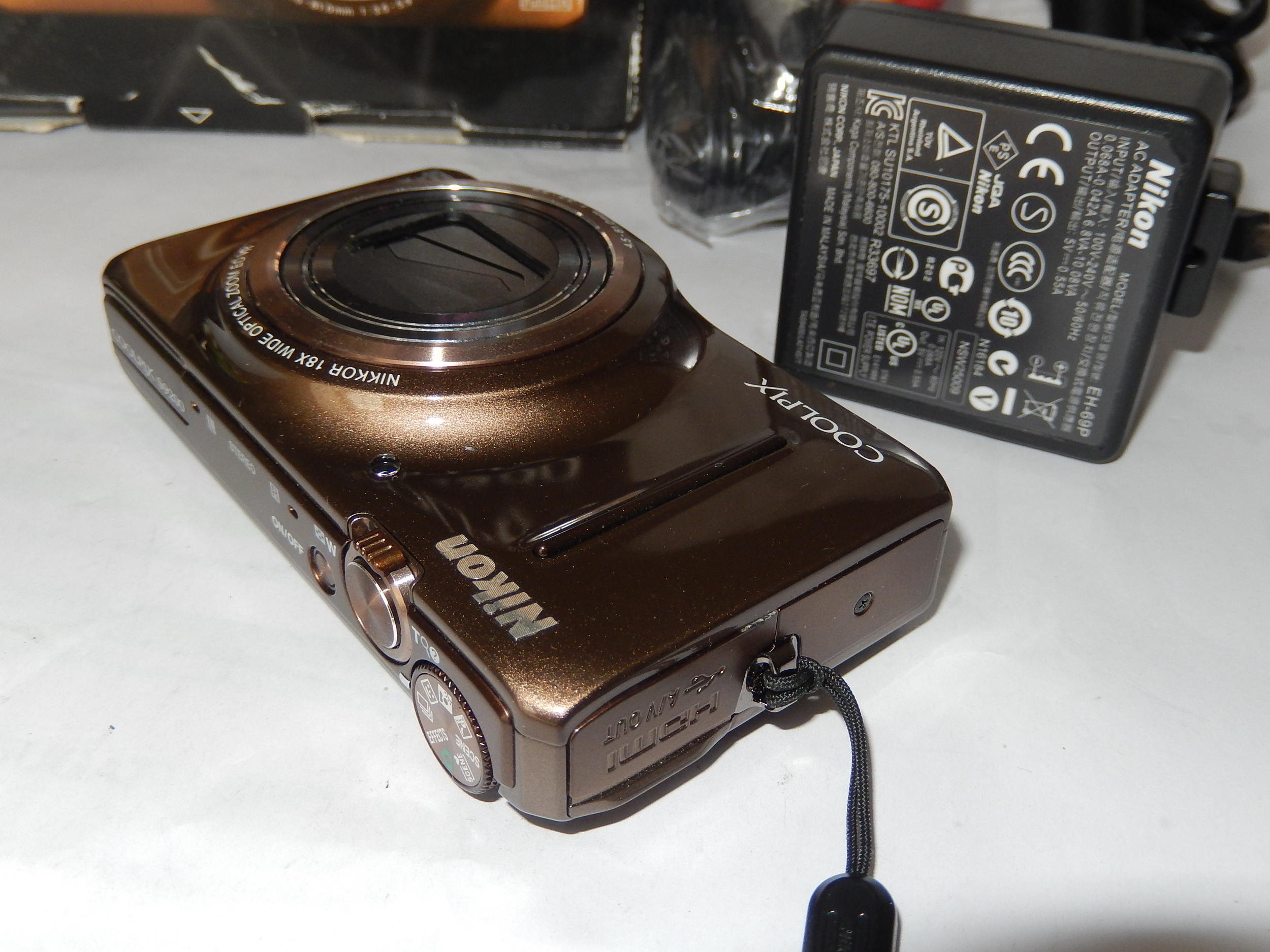 NIKON COOLPIX S9200 18.1MP MARRON - APPAREIL PHOTO VINTAGE