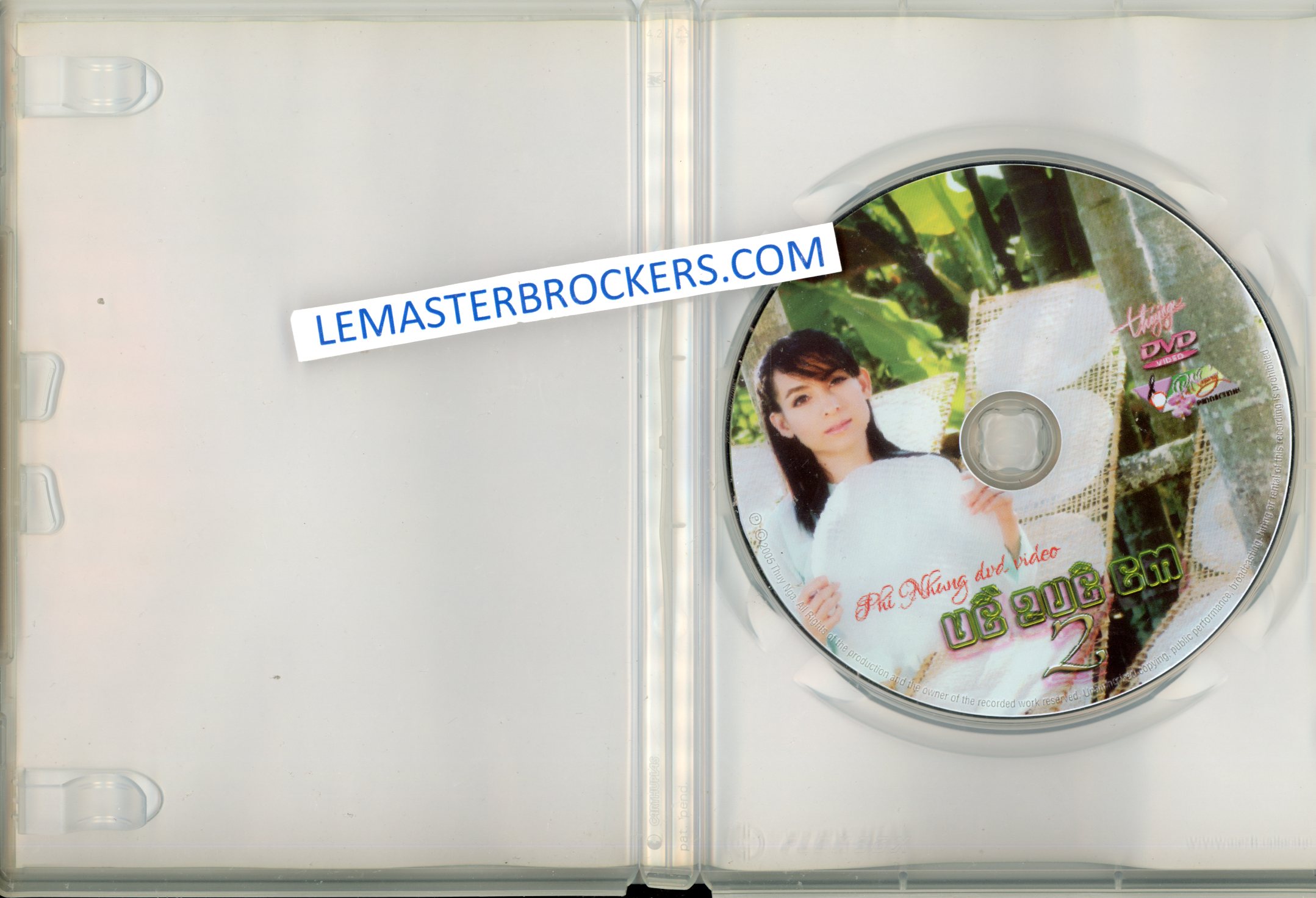 dvd THÚY NGA - VỀ QUÊ EM 2 - PHI NHUNG - MẠNH QUỲNH