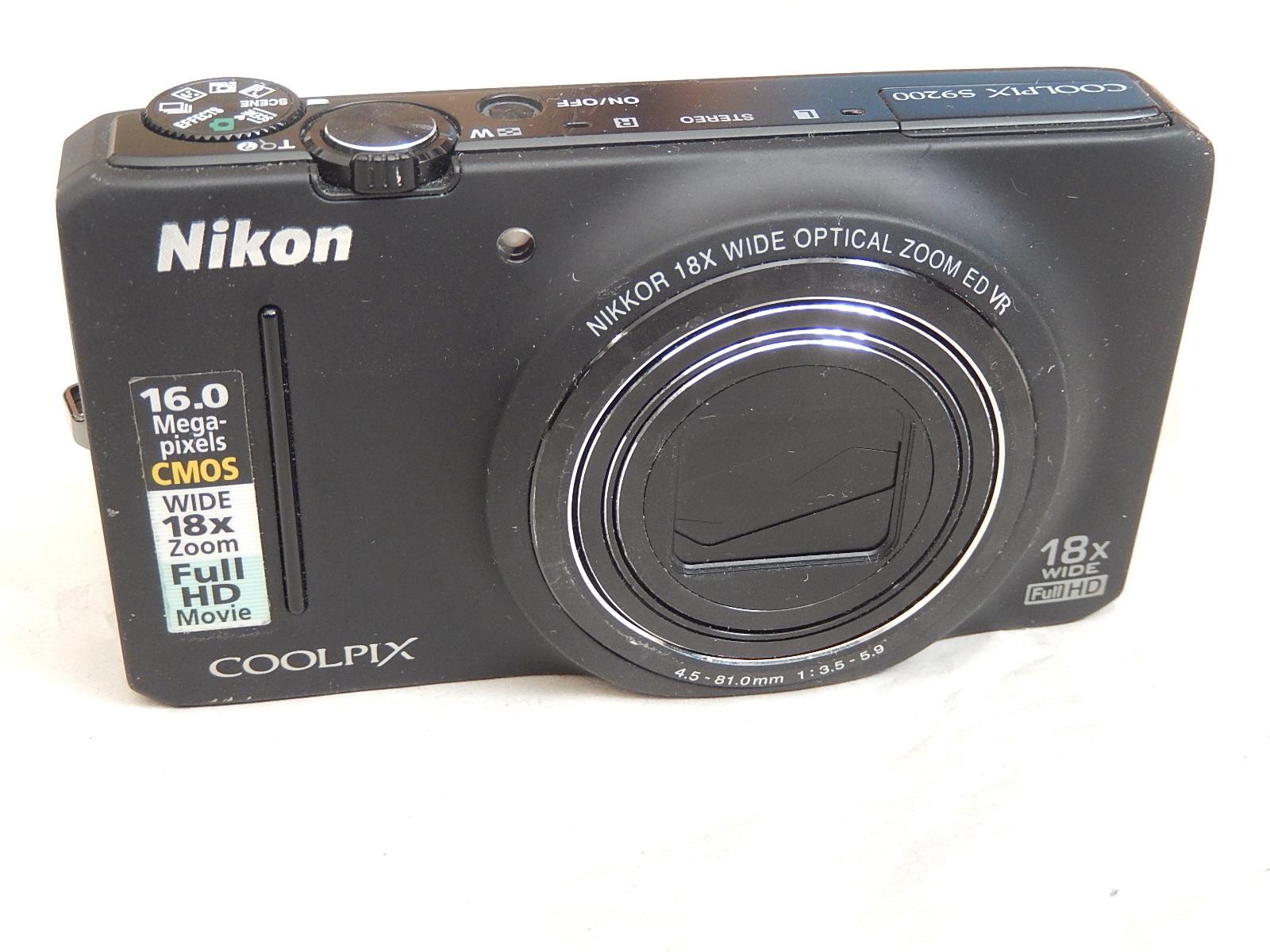 NIKON COOLPIX S9200 appareil photo hors serivce