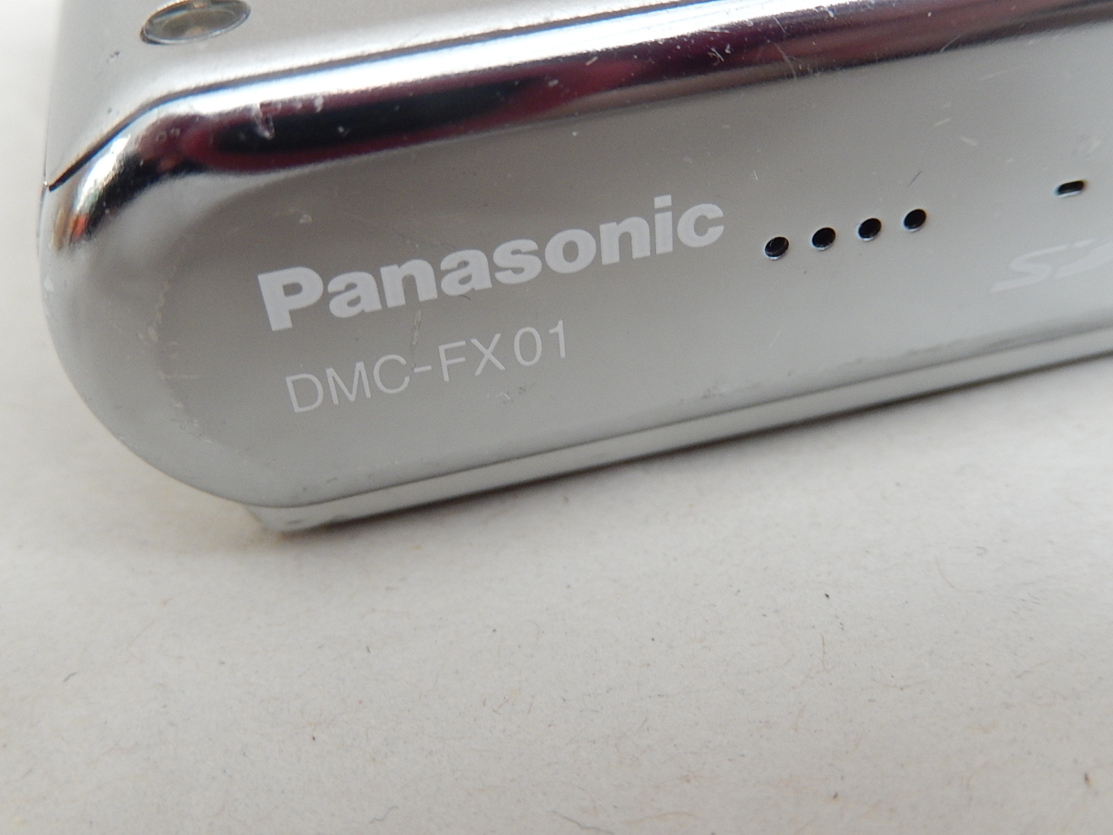 APPAREIL PHOTO PANASONIC DMC-FX01 HORS-SERVICE