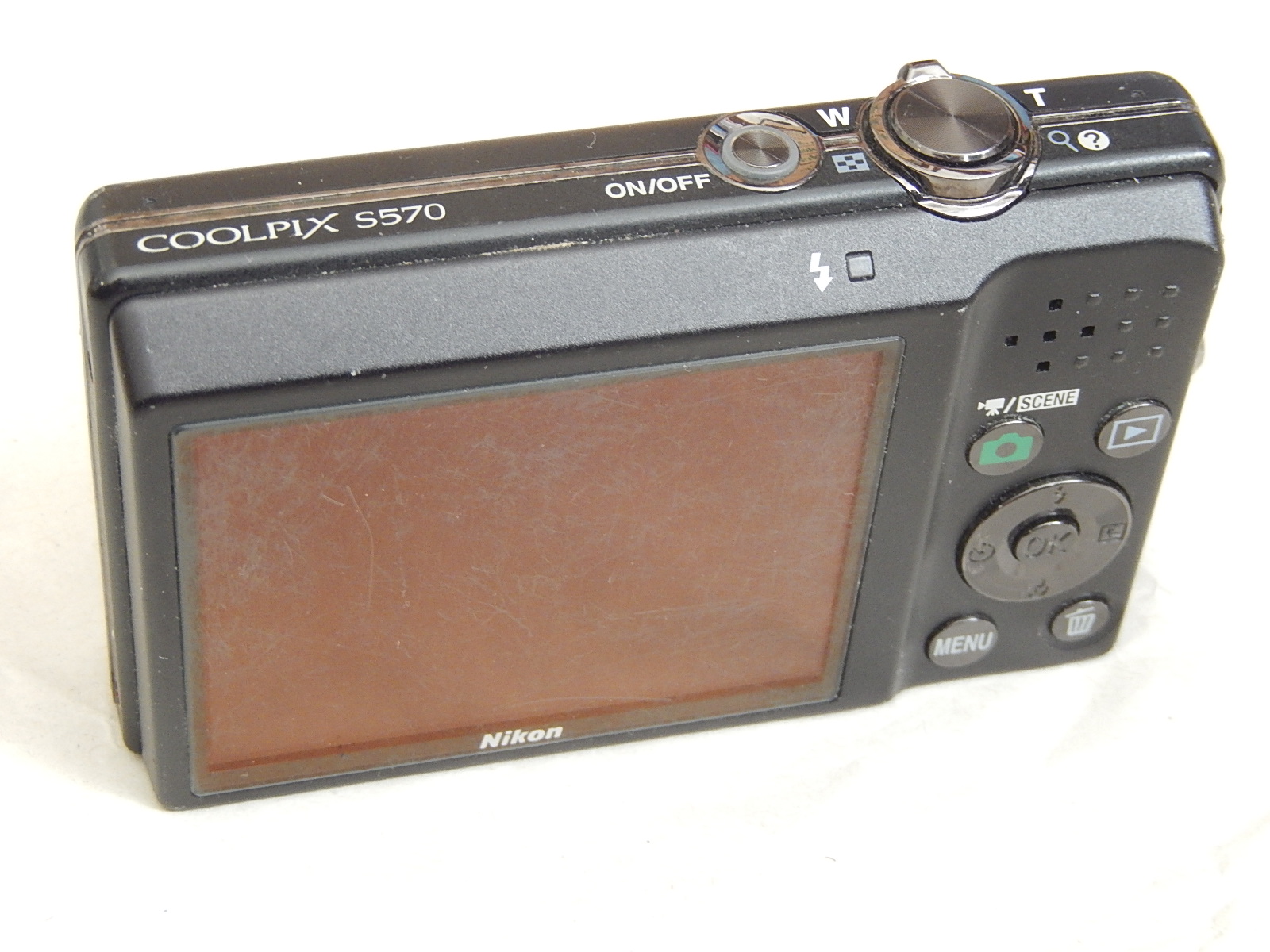NIKON COOLPIX S570 NOIR HORS-SERVICE