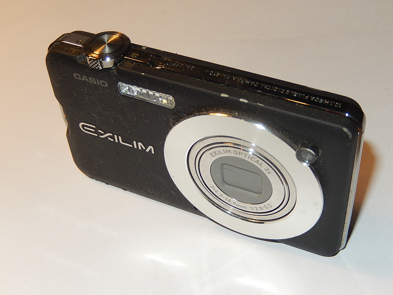 CASIO EX-S10 EXILIM - APPAREIL HORS-SERVICE