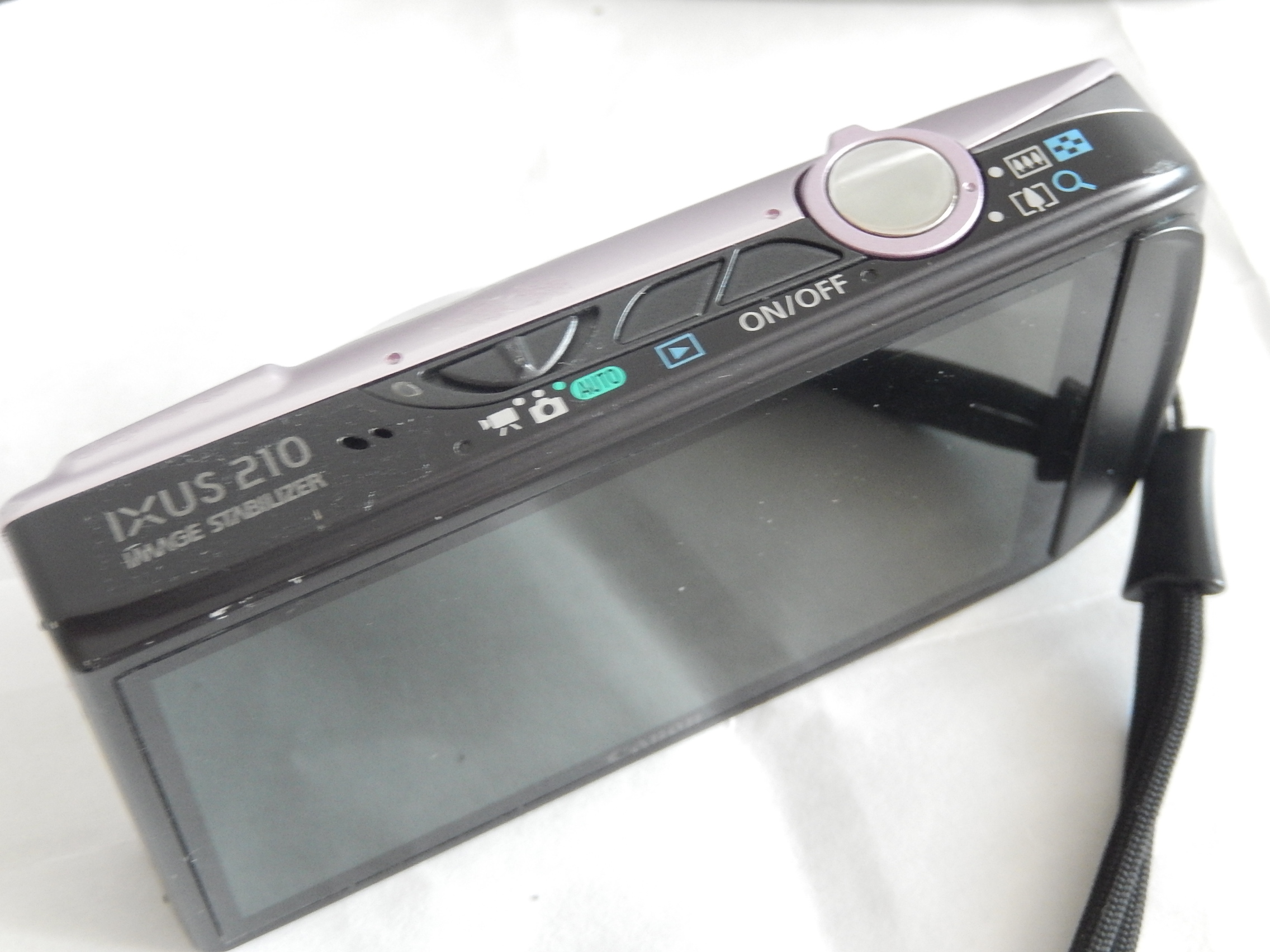 CANON IXUS 210