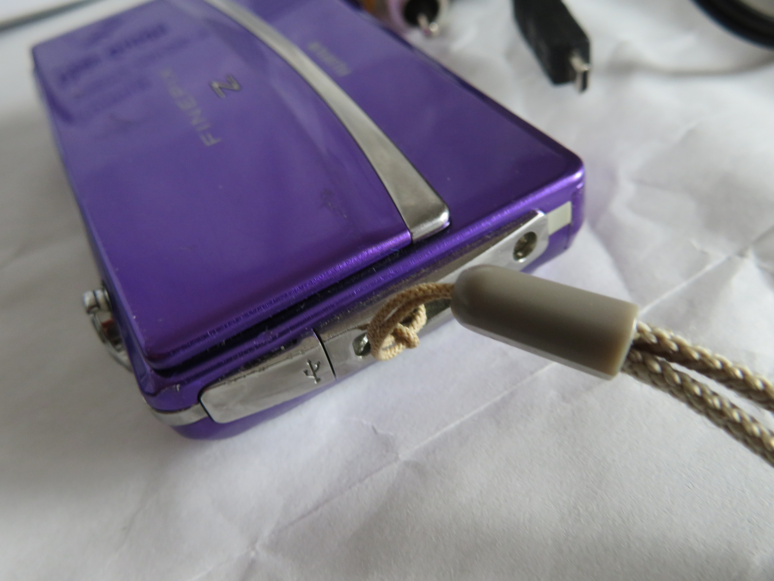 FUJIFILM FINEPIX Z 90 Z90 VIOLET 14MP ZOOM 5X HD MOVIE DIGITAL CAMERA Y2K