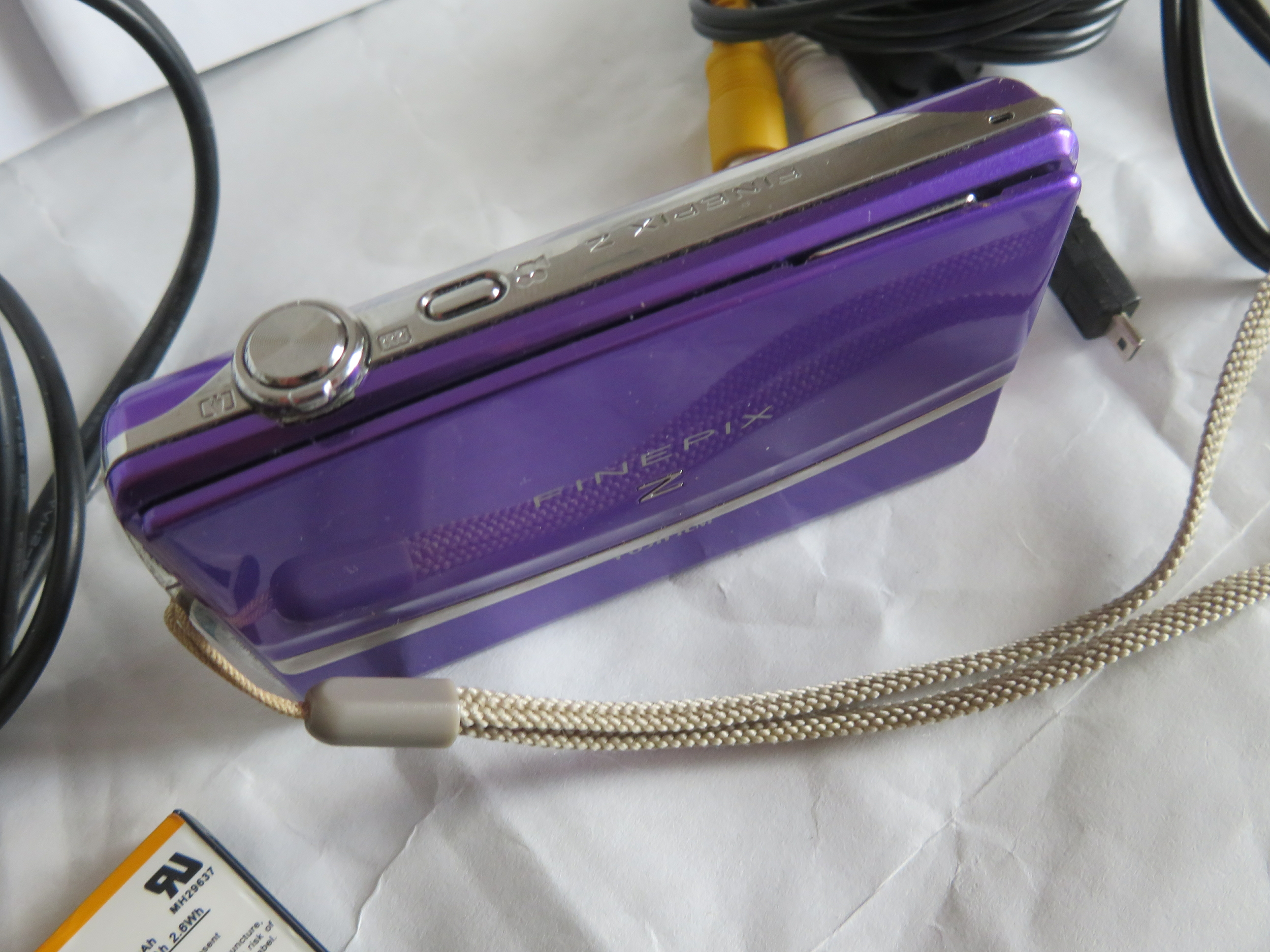 FUJIFILM FINEPIX Z 90 Z90 VIOLET 14MP ZOOM 5X HD MOVIE DIGITAL CAMERA Y2K