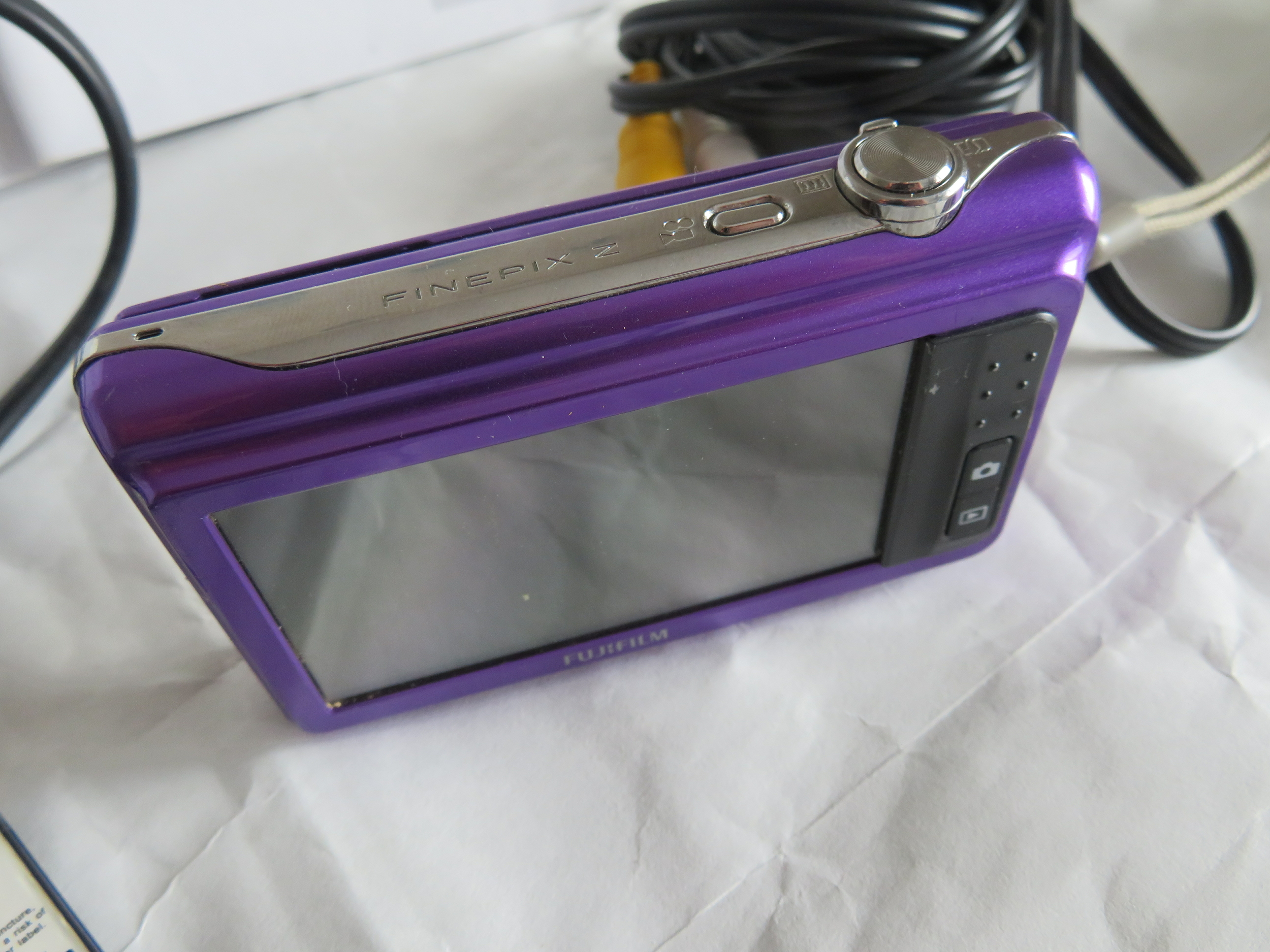 FUJIFILM FINEPIX Z 90 Z90 VIOLET 14MP ZOOM 5X HD MOVIE DIGITAL CAMERA Y2K