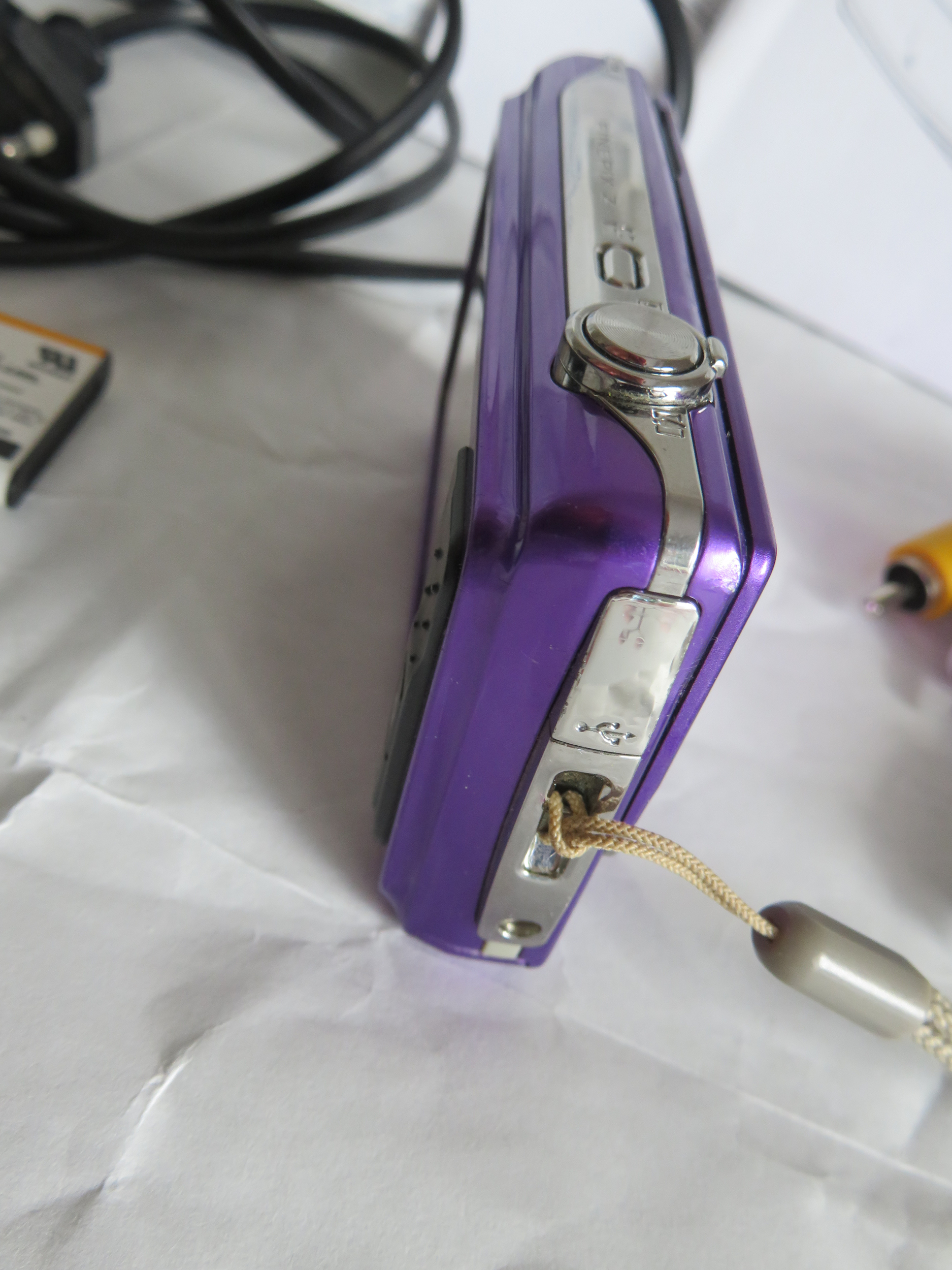 FUJIFILM FINEPIX Z 90 Z90 VIOLET 14MP ZOOM 5X HD MOVIE DIGITAL CAMERA Y2K