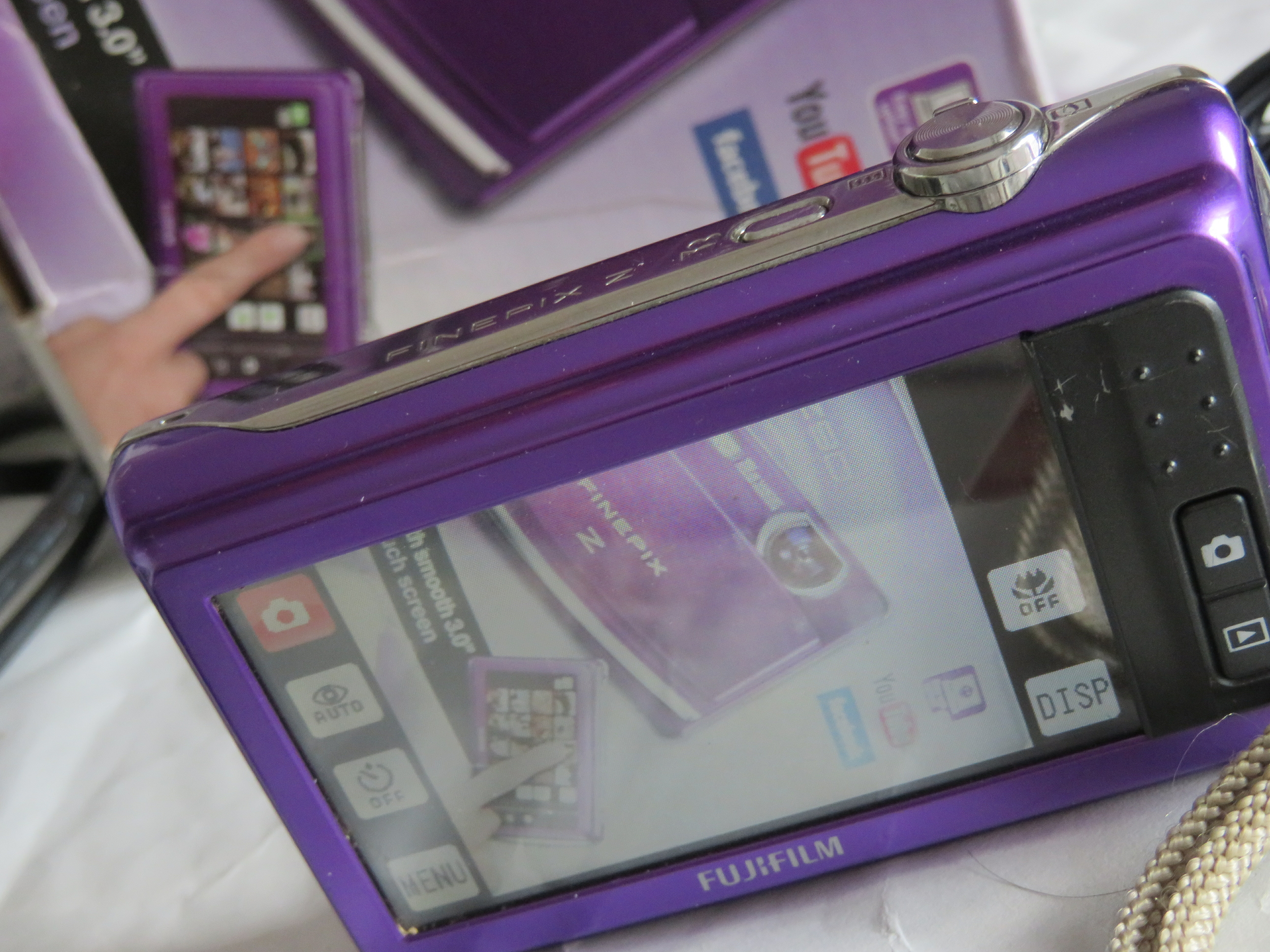 FUJIFILM FINEPIX Z 90 Z90 VIOLET 14MP ZOOM 5X HD MOVIE DIGITAL CAMERA Y2K
