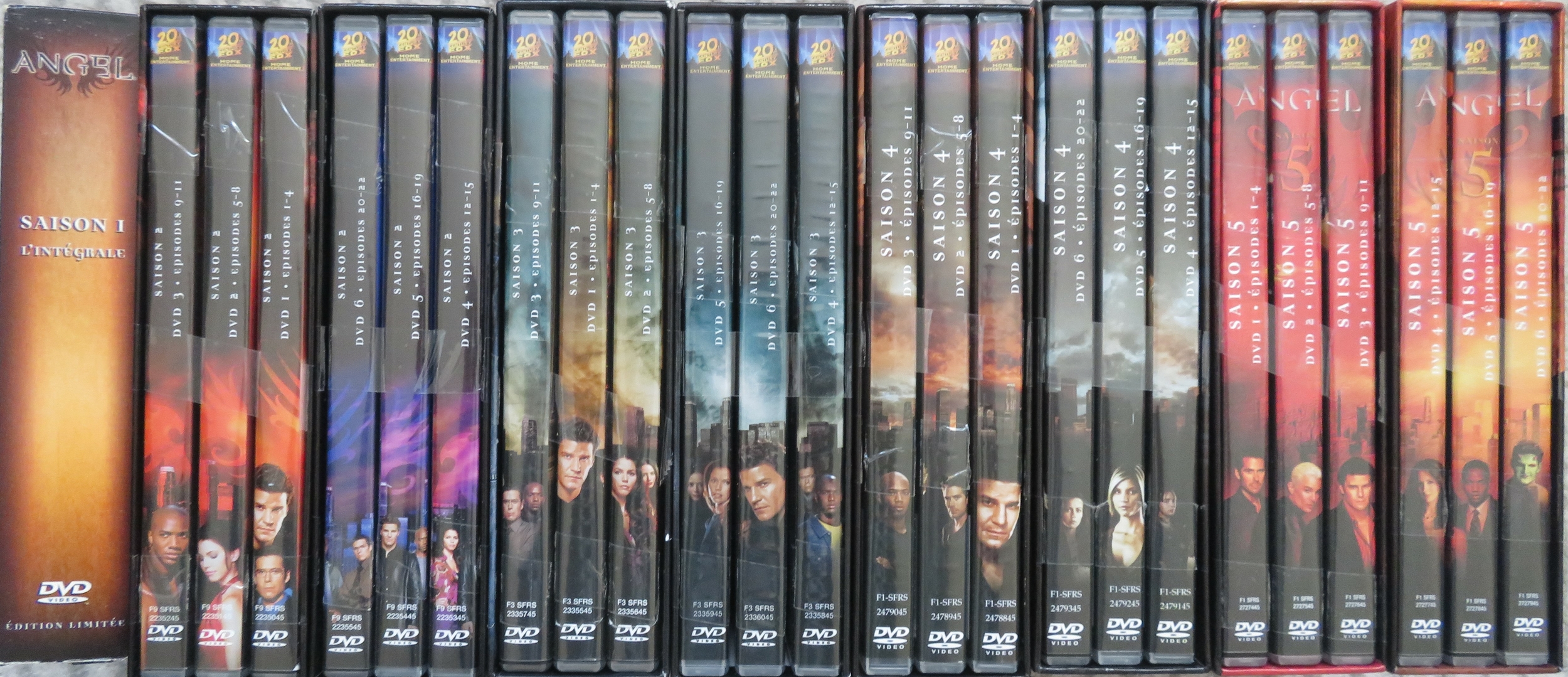 ANGEL SAISON 1 A 5 - LOT DE 9 COFFRETS DVD