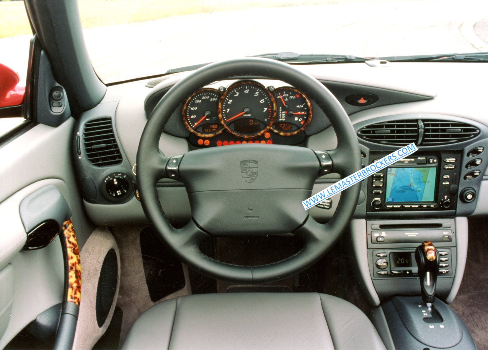 PHOTO PRESSE PORSCHE BOXSTER CLASSIC TABLEAU DE BORD