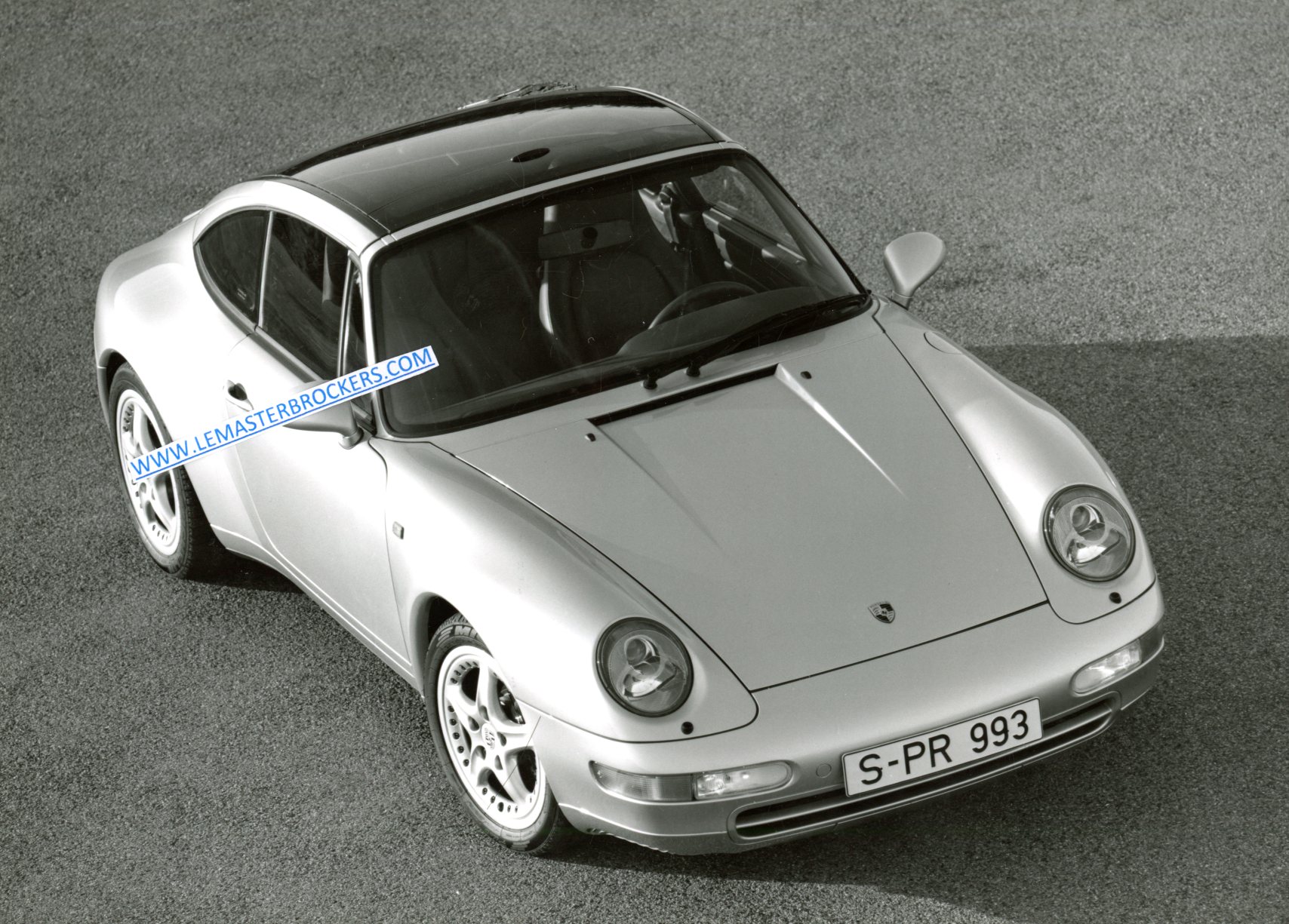 PHOTO PRESSE PORSCHE 911 TARGA 210KW 1996