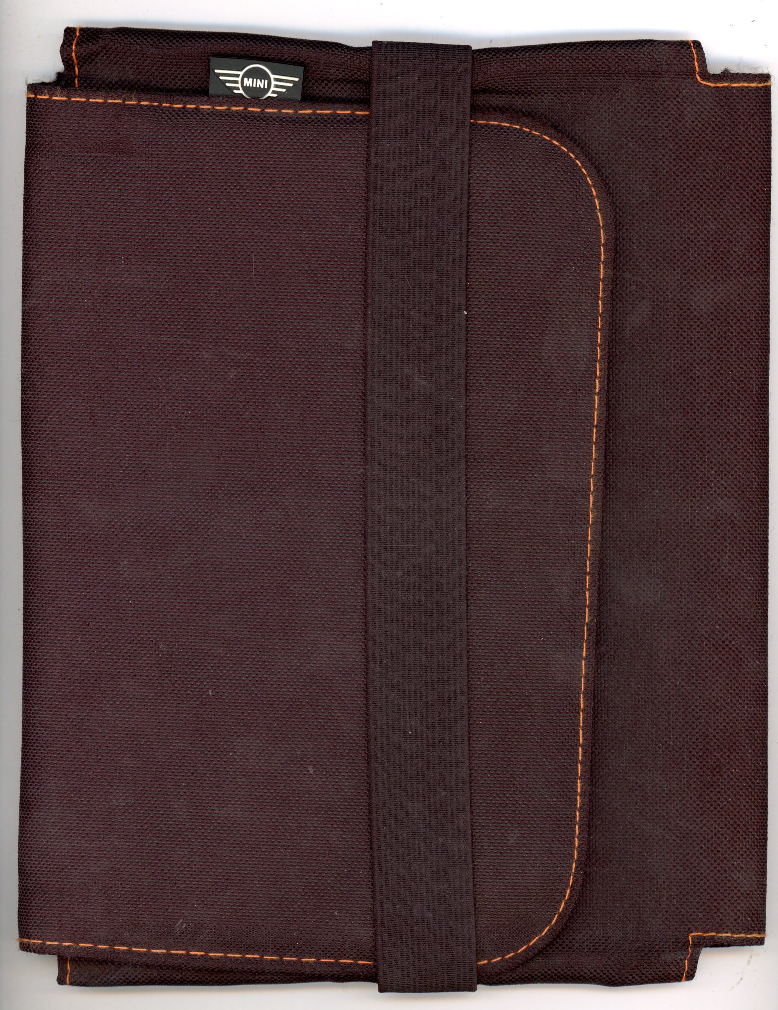 POCHETTE MINI POUR CARNET DENTRETIEN ET MANUEL DUTILISATION
