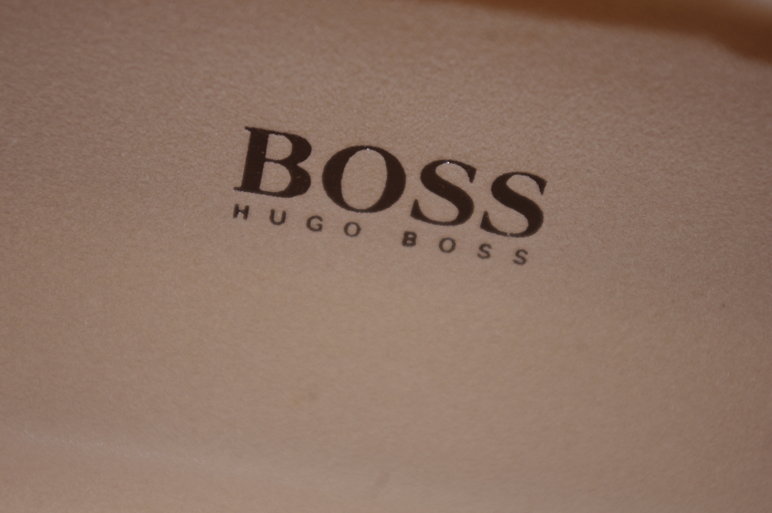 ETUI-LUNETTES-BOSS-HUGO-BOSS-LEMASTERBROCKERS