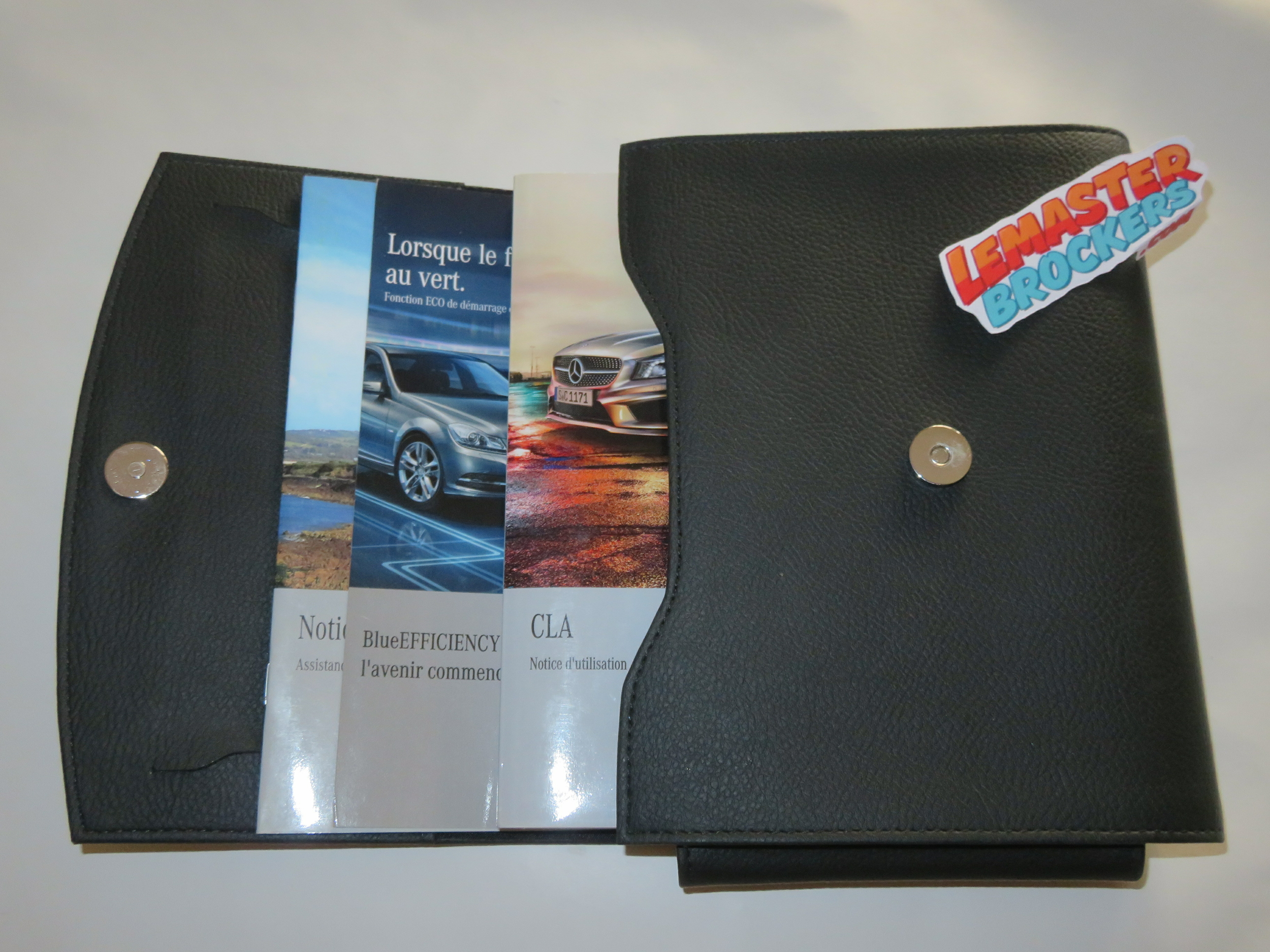NOTICE DUTILISATION MERCEDES CLA ORIGINAL AVEC POCHETTE