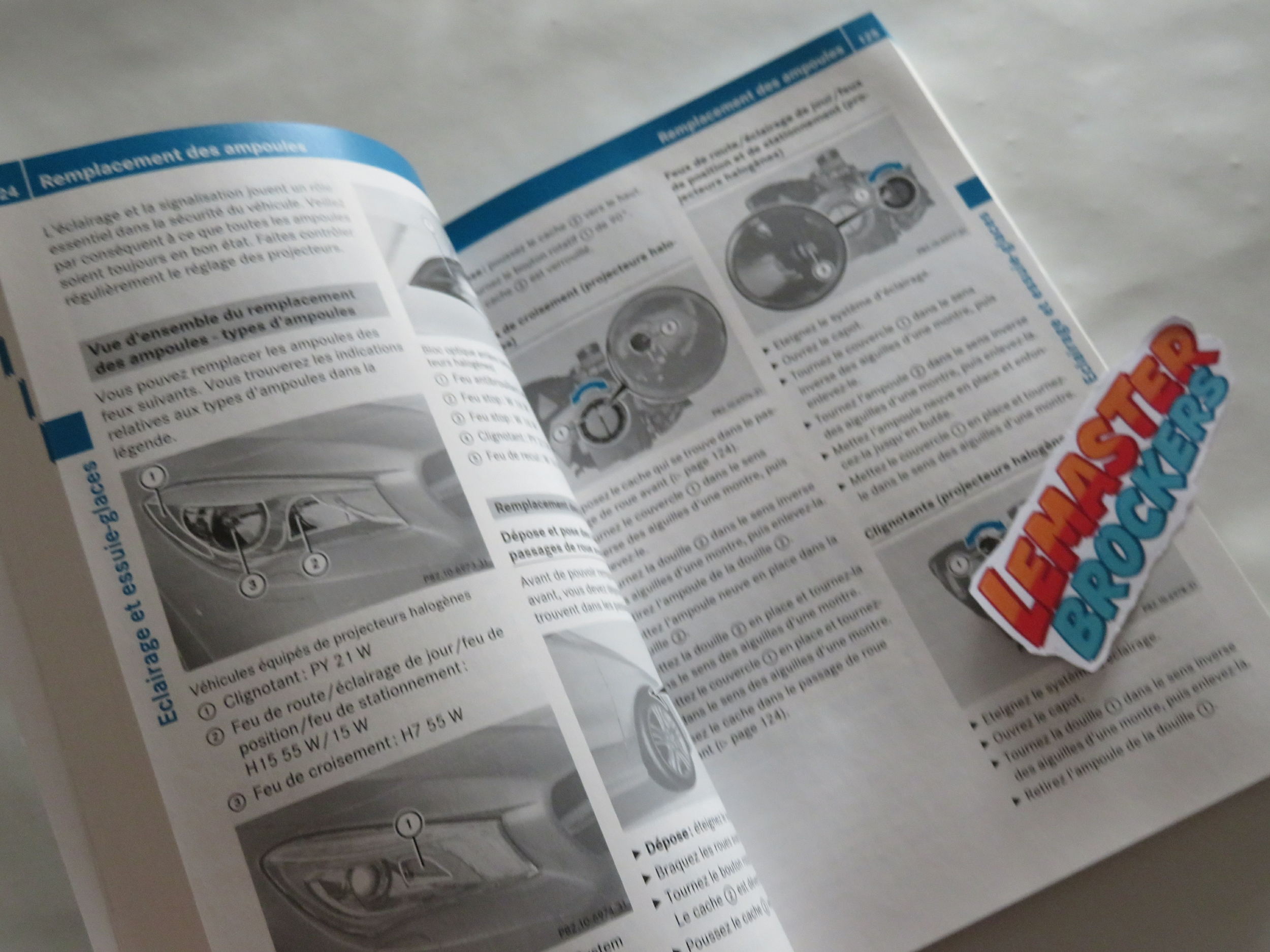 NOTICE DUTILISATION MERCEDES CLA ORIGINAL AVEC POCHETTE
