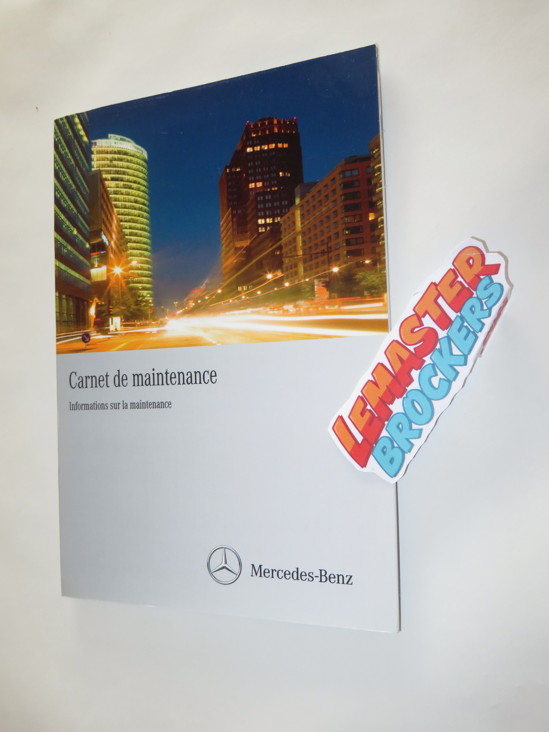 CARNET DENTRETIEN MERCEDES POUR 12 MODELES