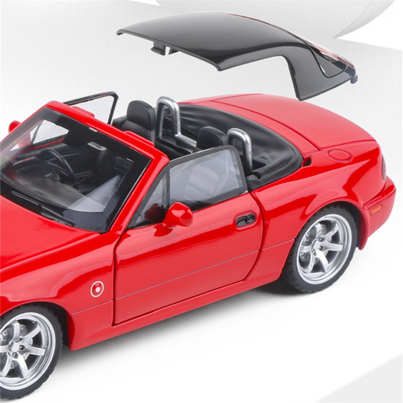 MINIATURE MAZDA MX-5 ROADSTER