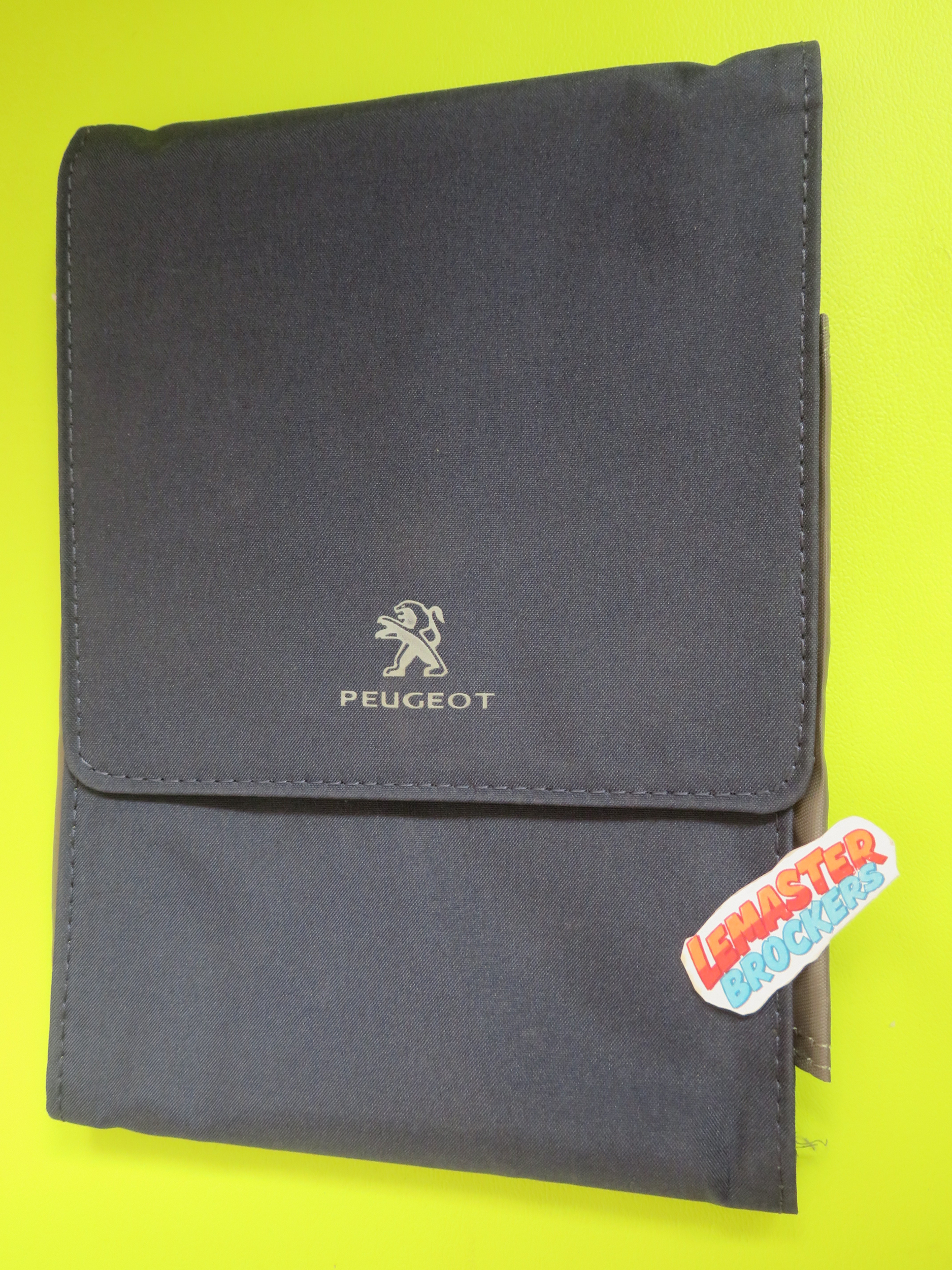 POCHETTE PEUGEOT POUR NOTICE ET CARNET