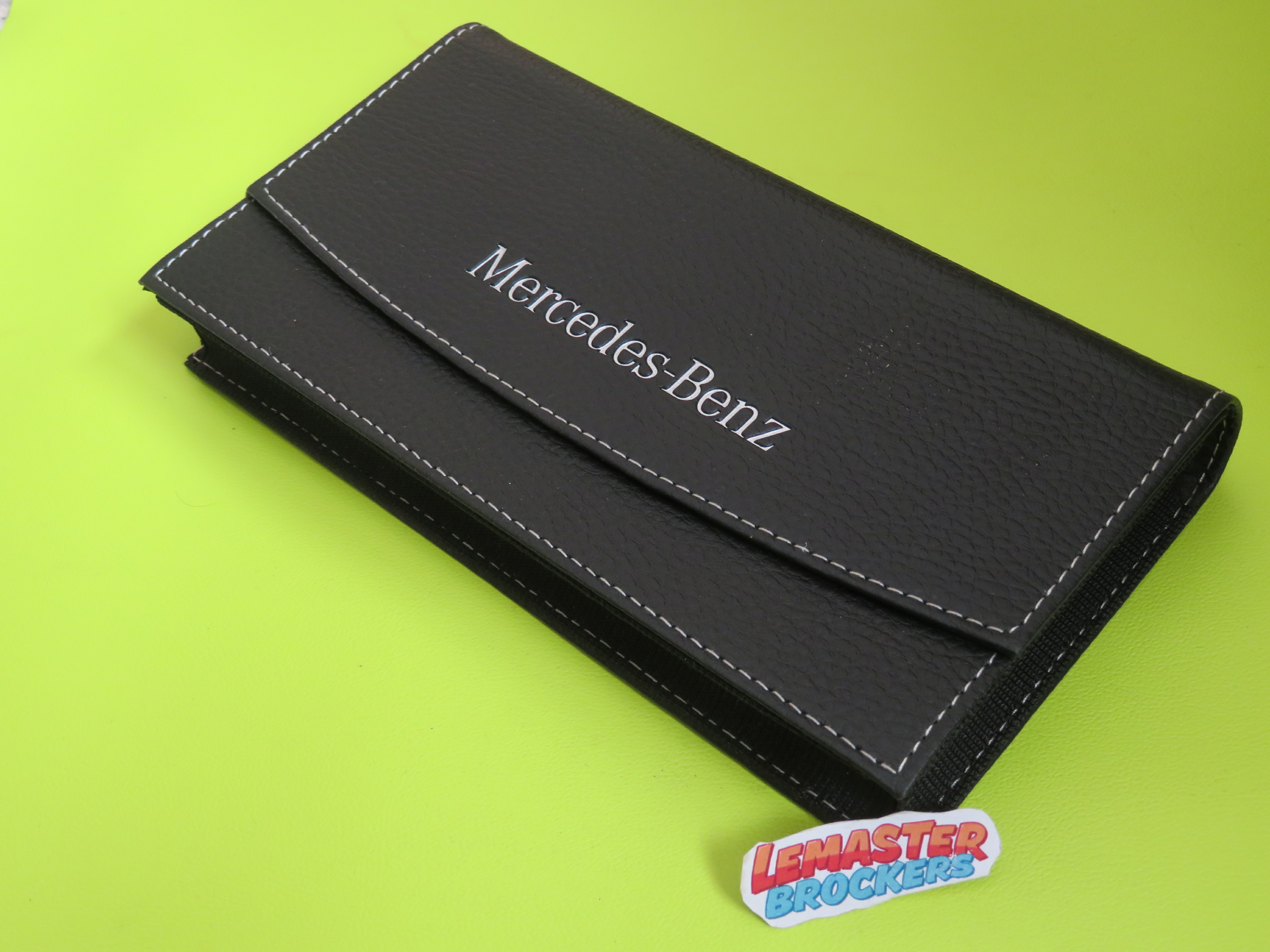 POCHETTE CUIR MERCEDES POUR MANUEL ET NOTICE