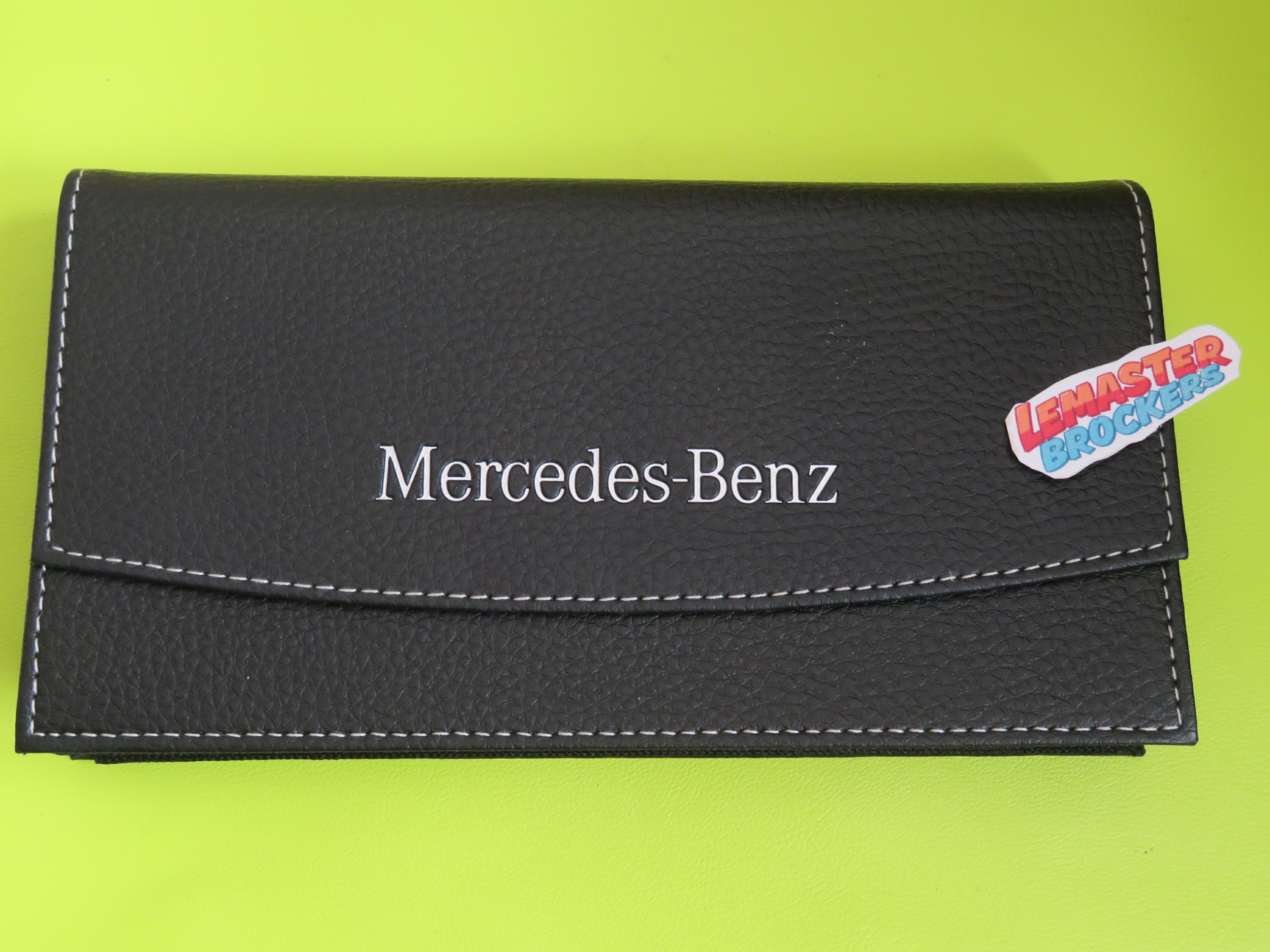 POCHETTE CUIR MERCEDES POUR MANUEL ET NOTICE