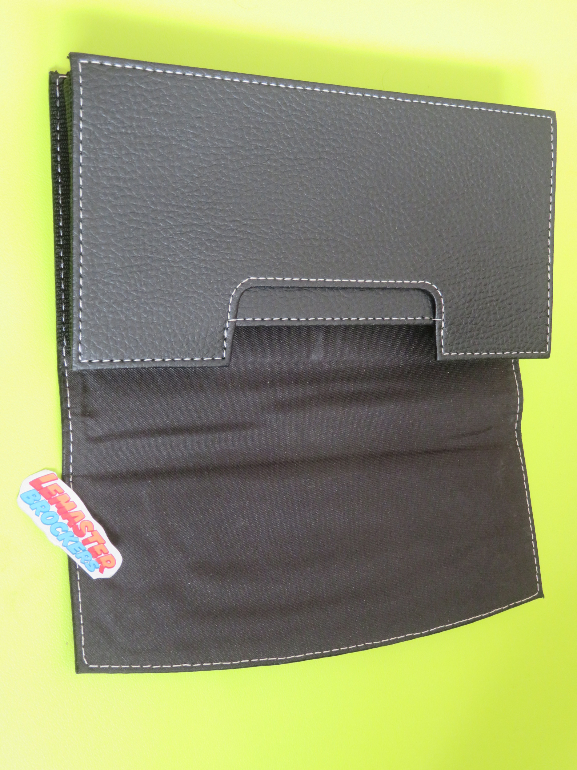 POCHETTE CUIR MERCEDES POUR MANUEL ET NOTICE