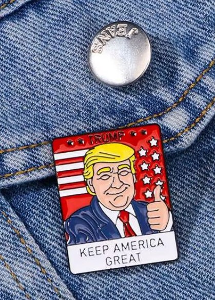 PINS TRUMP A COLLECTIONNER