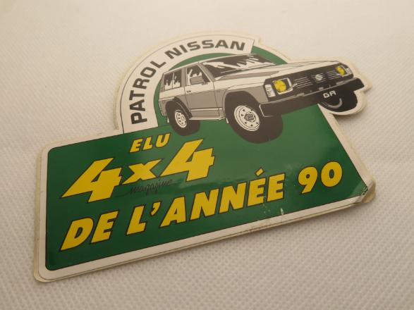 AUTOCOLLANT VINTAGE NISSAN PATROL 4X4 1990
