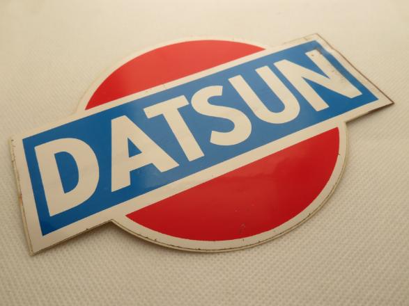 AUTOCOLLANT VINTAGE LOGO DATSUN