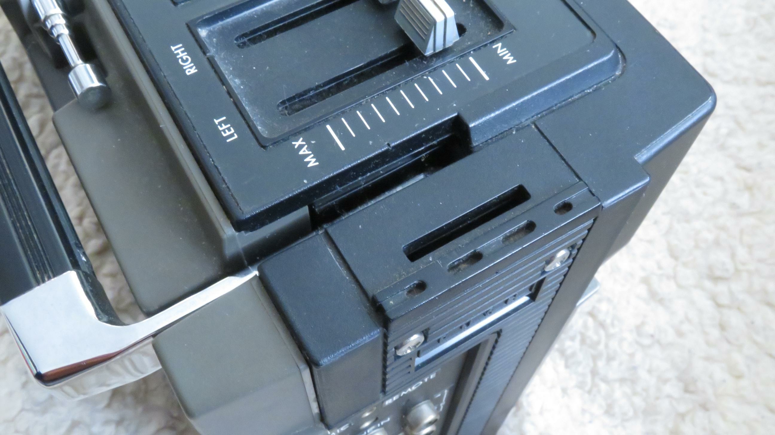 radio-cassette-vintage-jvc