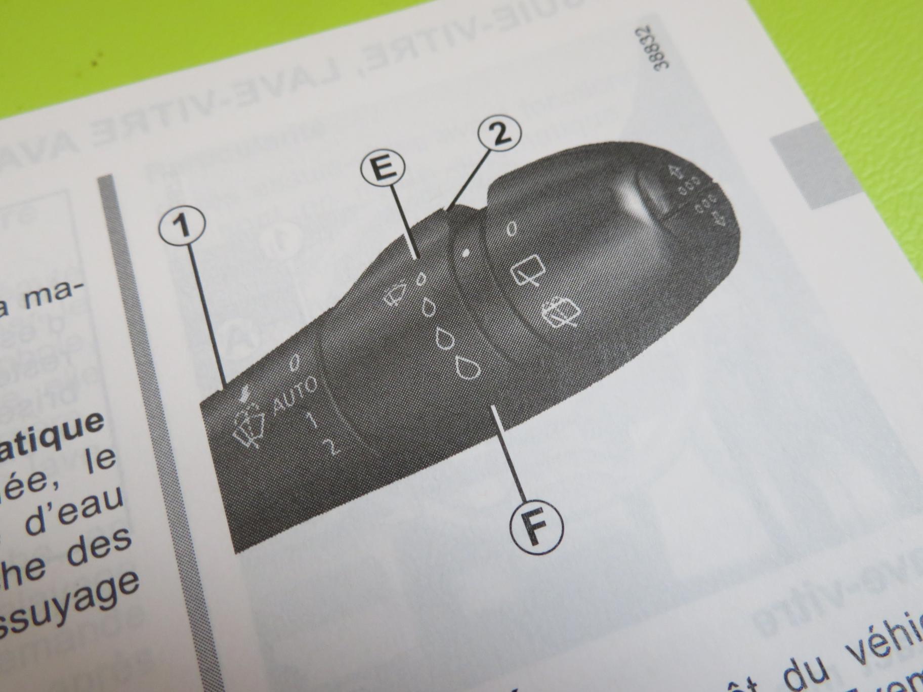 NOTICE DUTILISATION RENAULT TWINGO 2   CARNET REPÈRES