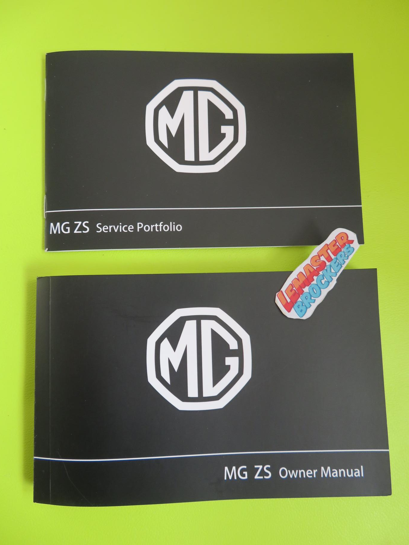 OWNER MANUAL MG ZS   SERVICE PORTFOLIO (ANGLAIS)