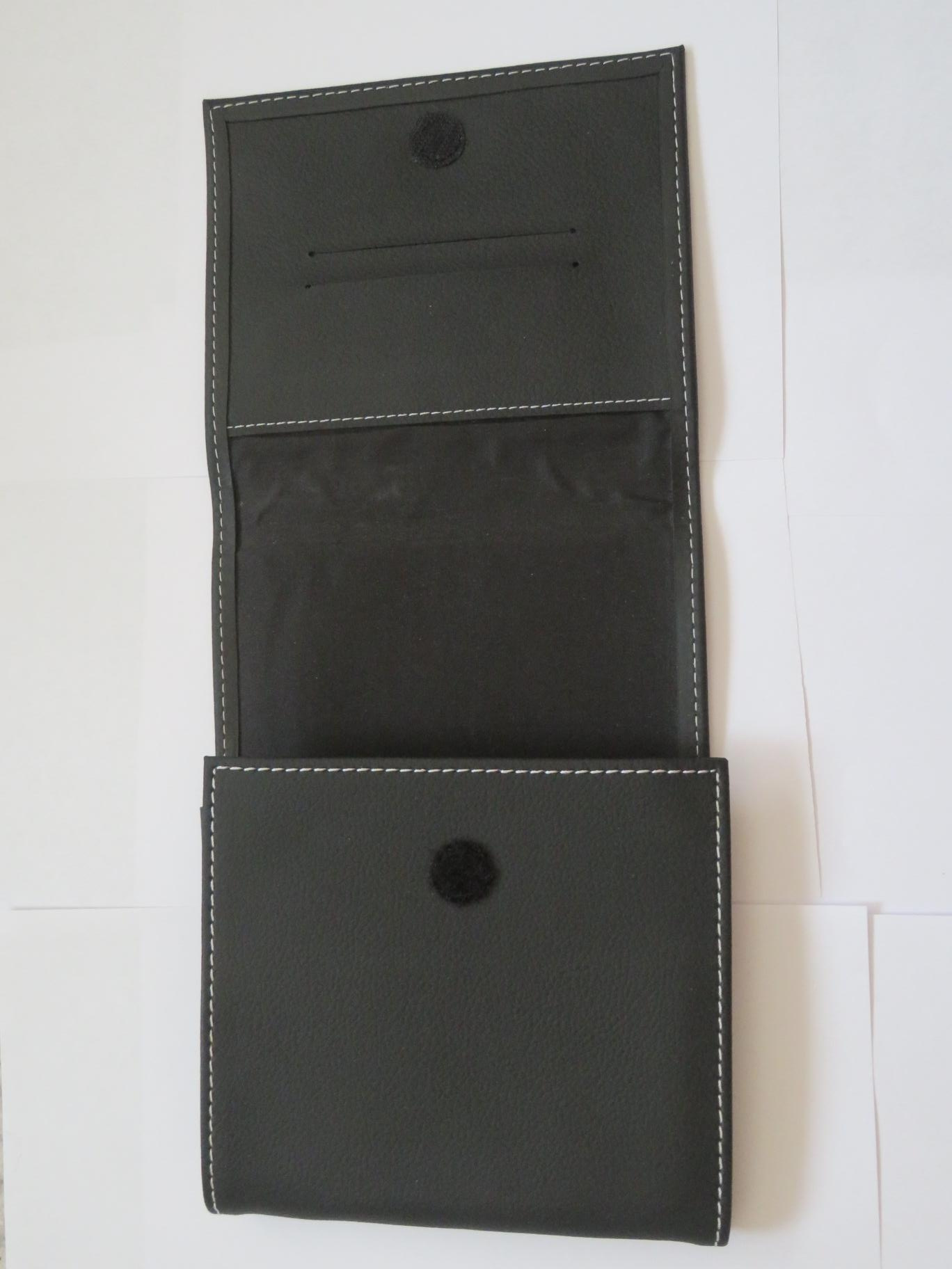 pochette-volkswagen-originale-manuel-notice-aspect-cuir-17x22-compatible-15x21
