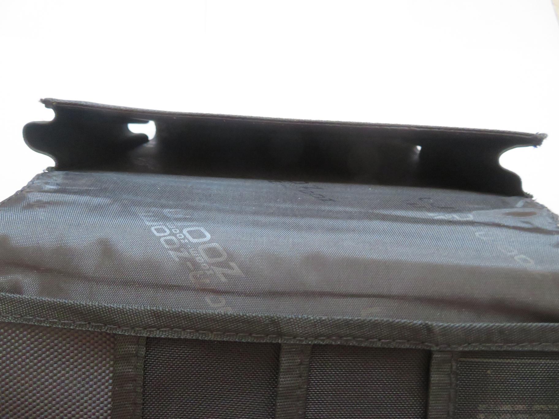 pochette-mazda-originale-notice-documents-aspect-textile-noir