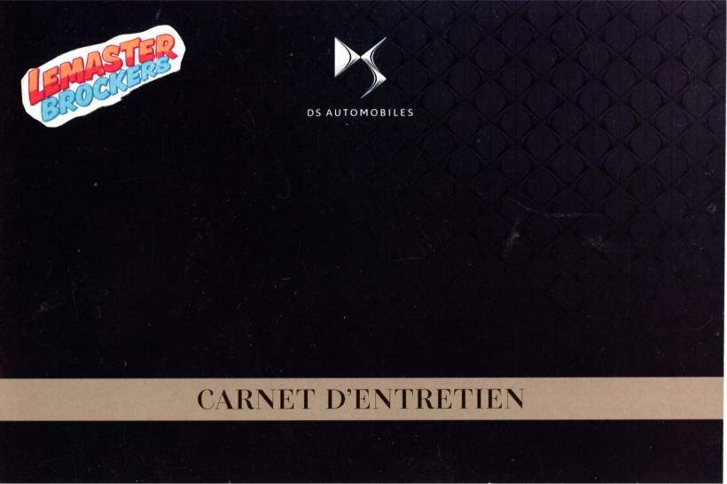 carnet-entretien-ds-automobiles-francais-21x14-5-comme-neuf